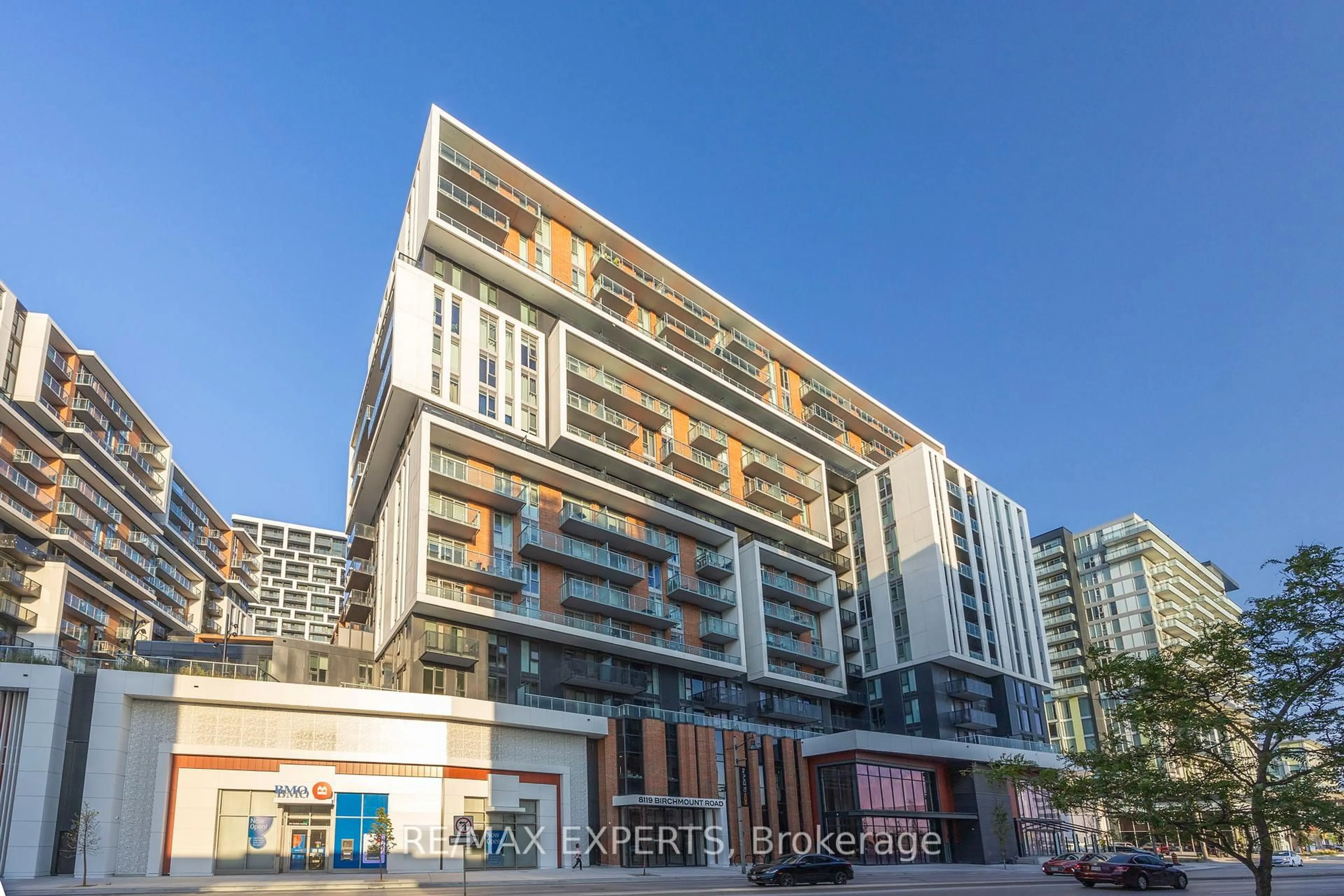 Indoor foyer for 8119 Birchmount Rd #828, Markham Ontario L6G 0H5