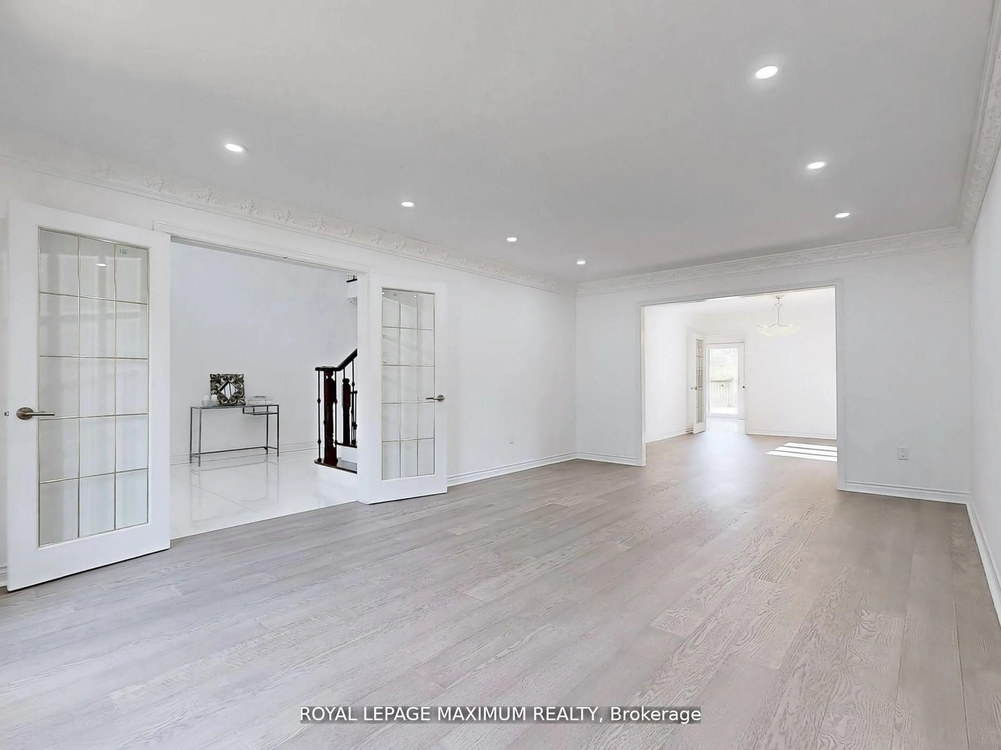 Unknown for 22 A Waltham Cres, Richmond Hill Ontario L4B 1Z2