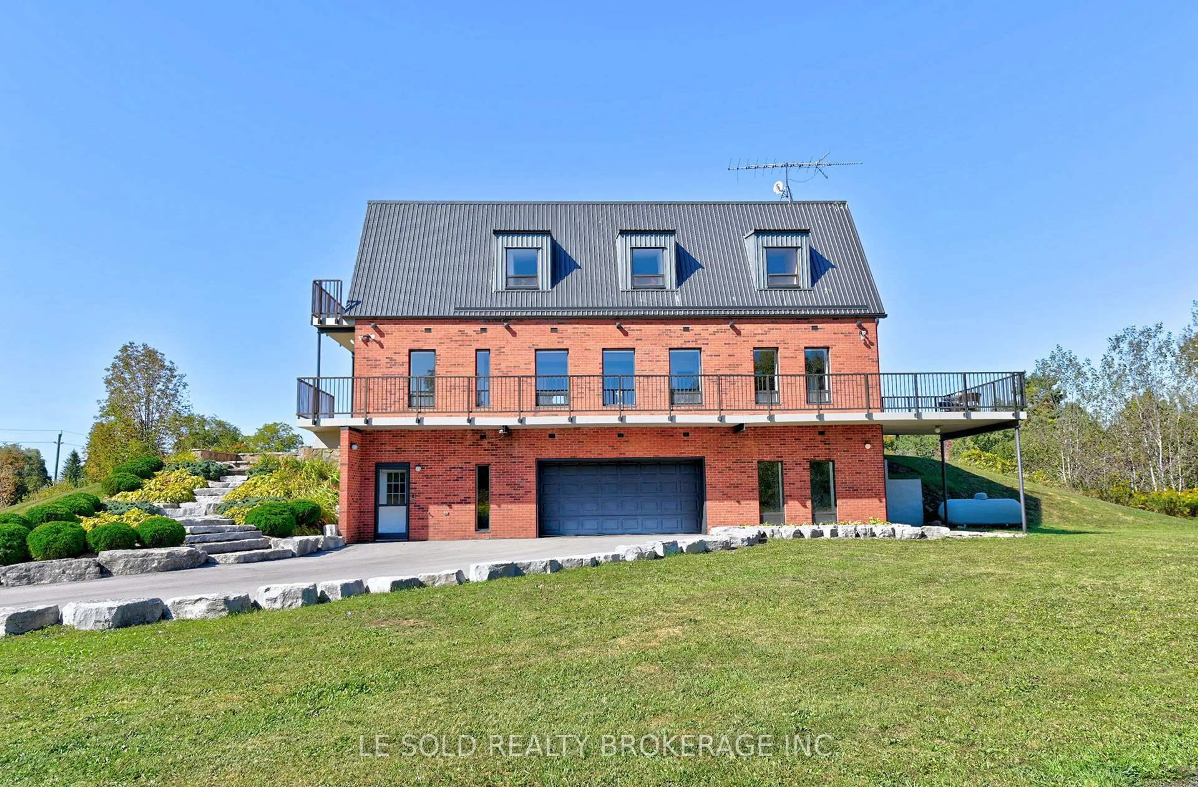 Home with brick exterior material, building for 2269 Concession 4, Uxbridge Ontario L0C 1A0