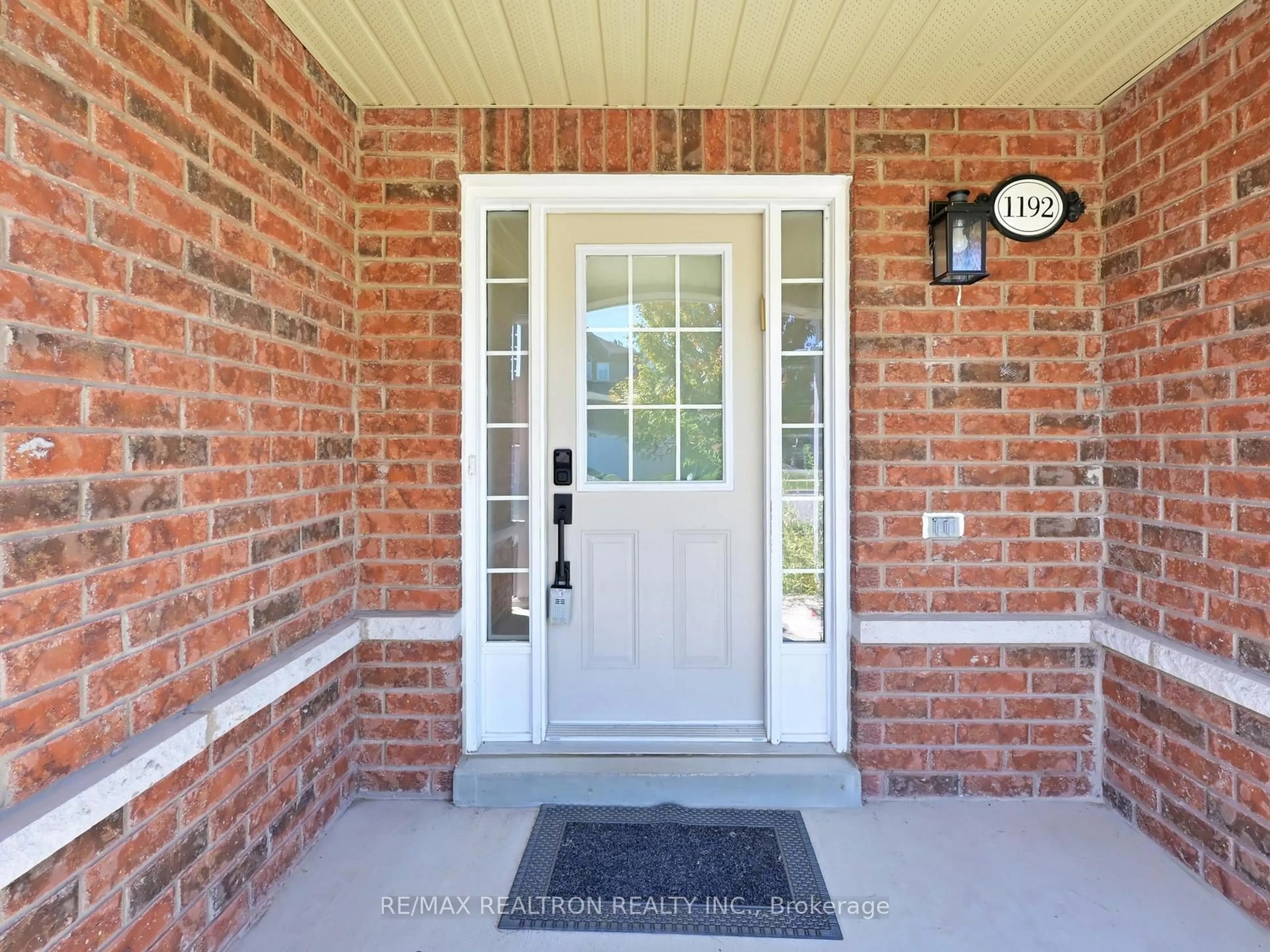 Unknown for 1192 Mary-Lou St, Innisfil Ontario L9S 5A4