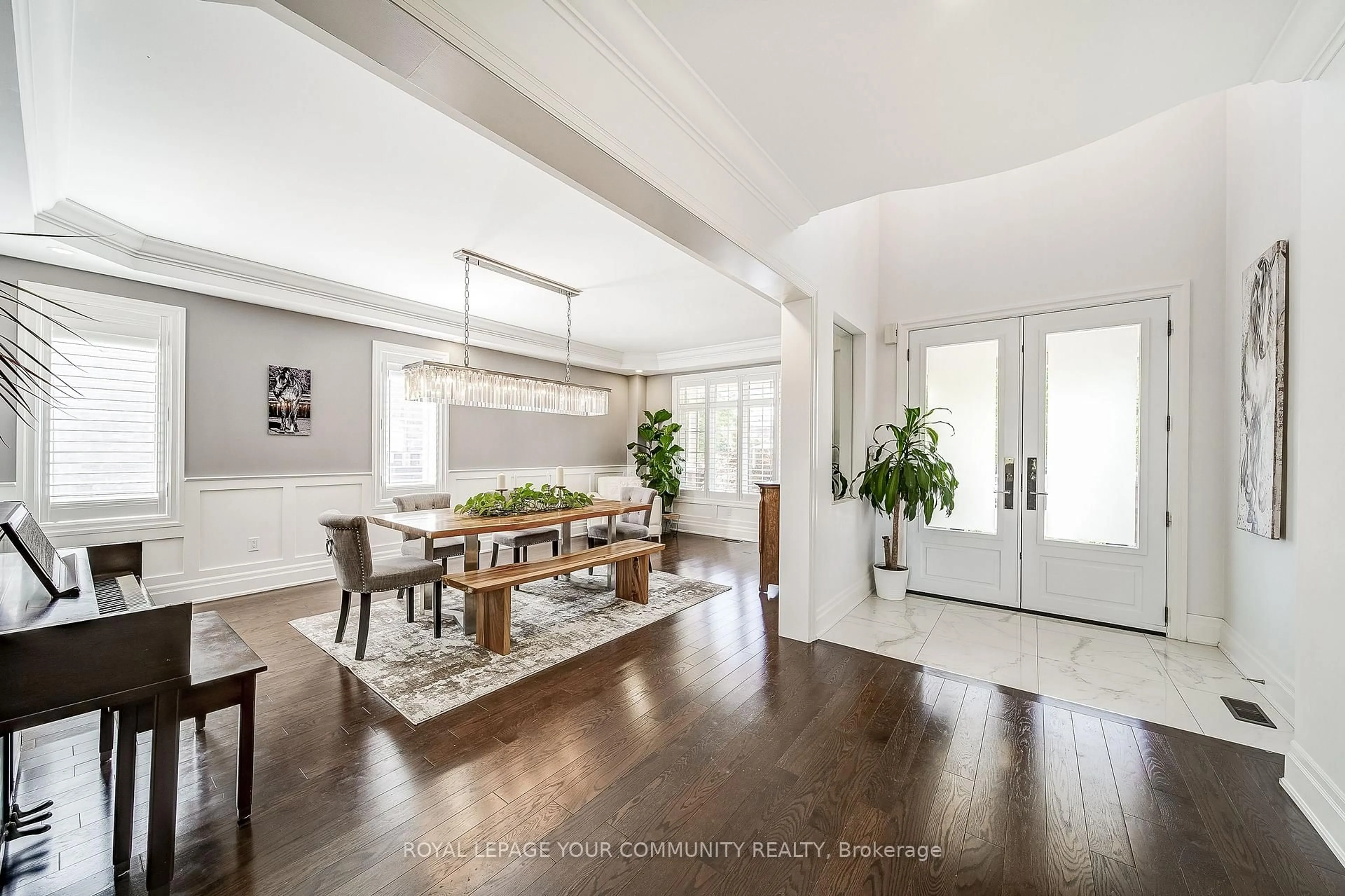 Unknown for 145 Tonner Cres, Aurora Ontario L4G 0G8