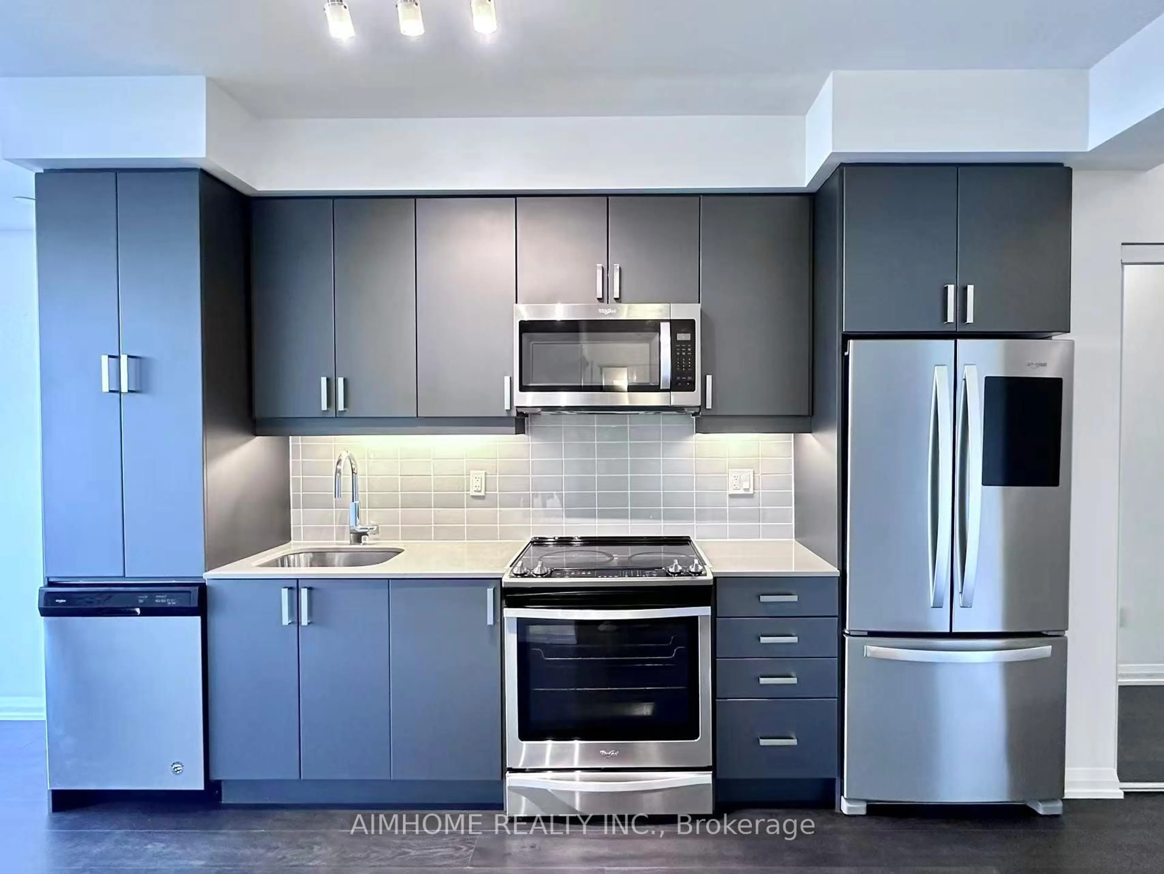 Standard kitchen, unknown for 7895 Jane St #601, Vaughan Ontario L4K 2M7