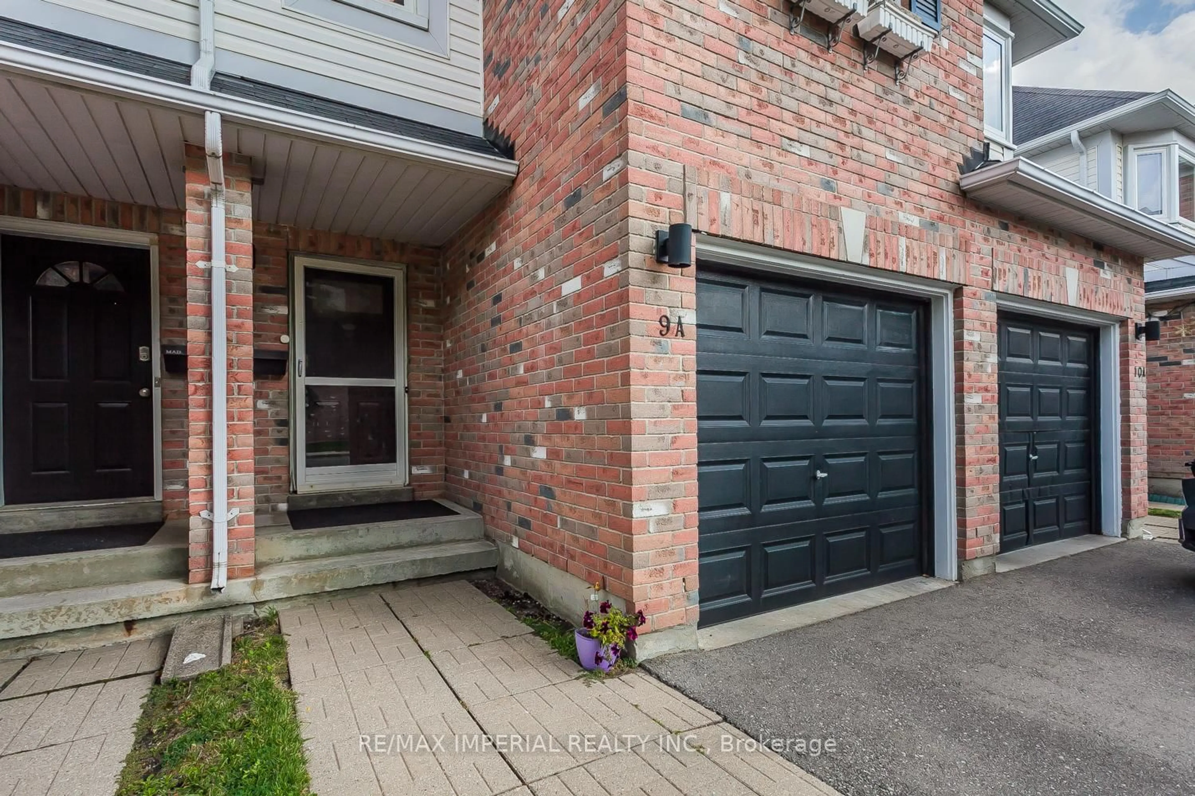 Home with brick exterior material, street for 81 Northern Heights Dr #9A, Richmond Hill Ontario L4B 4C9