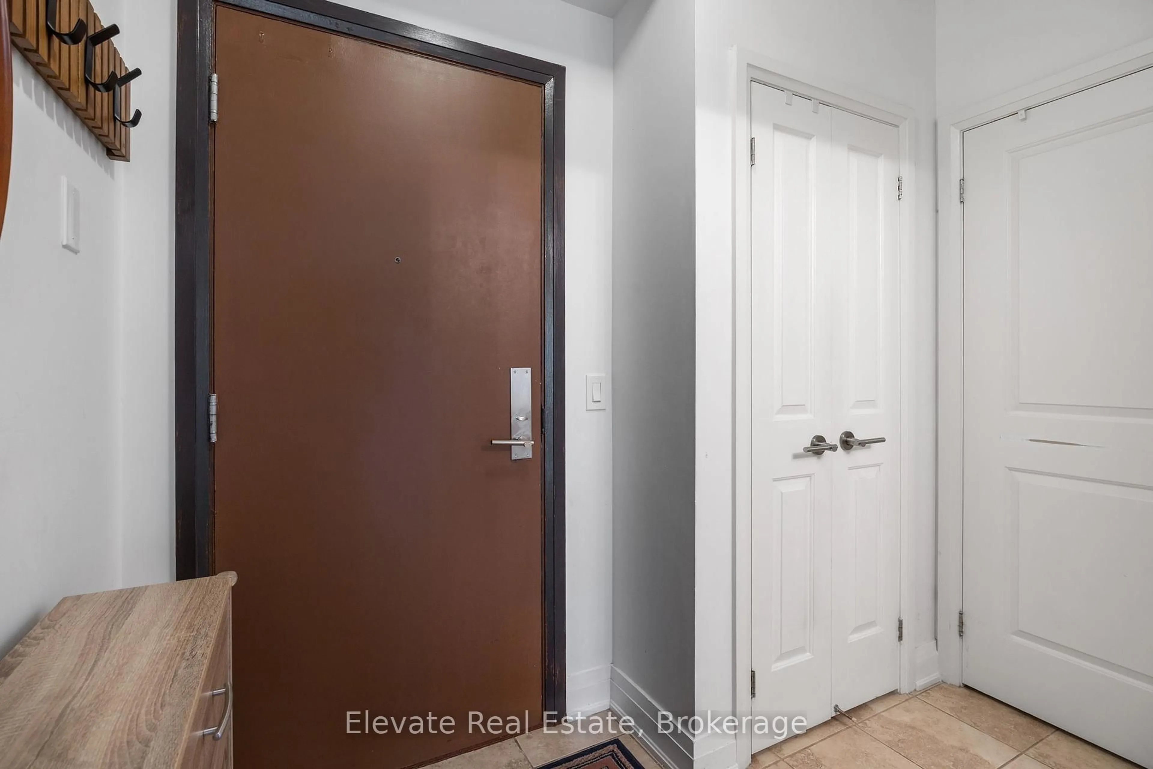Indoor entryway for 520 Steeles Ave #314, Vaughan Ontario L4J 0H2