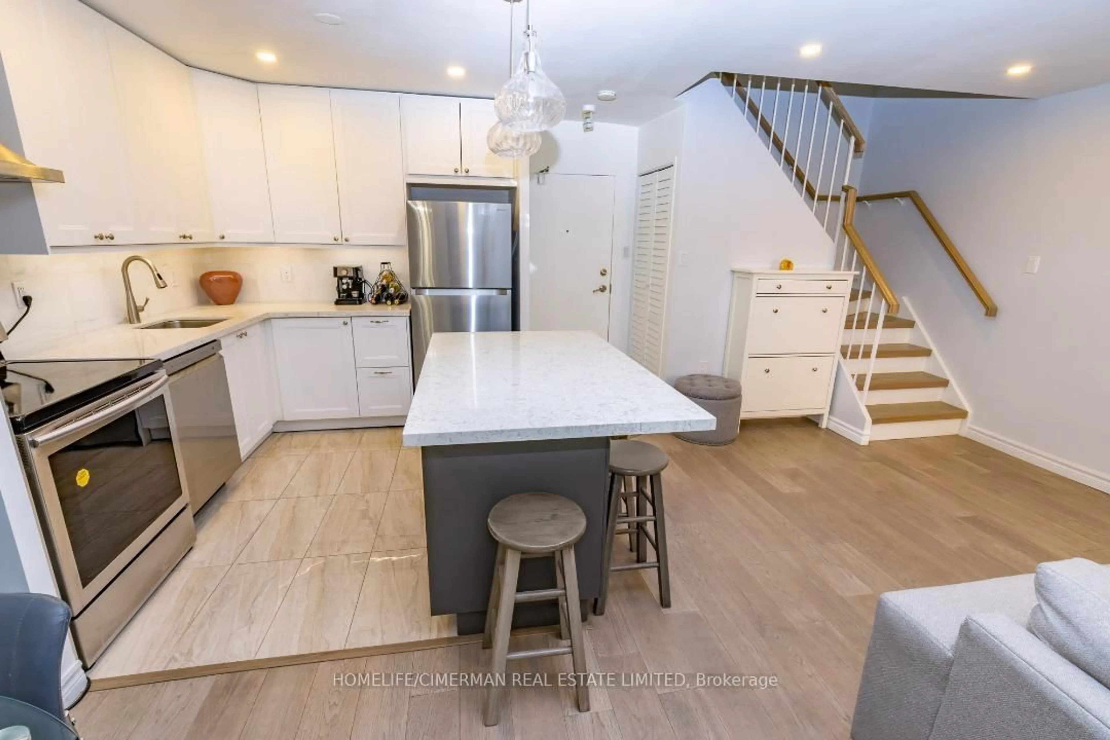 Open concept kitchen, unknown for 16 Elgin St #260, Markham Ontario L3T 4T4