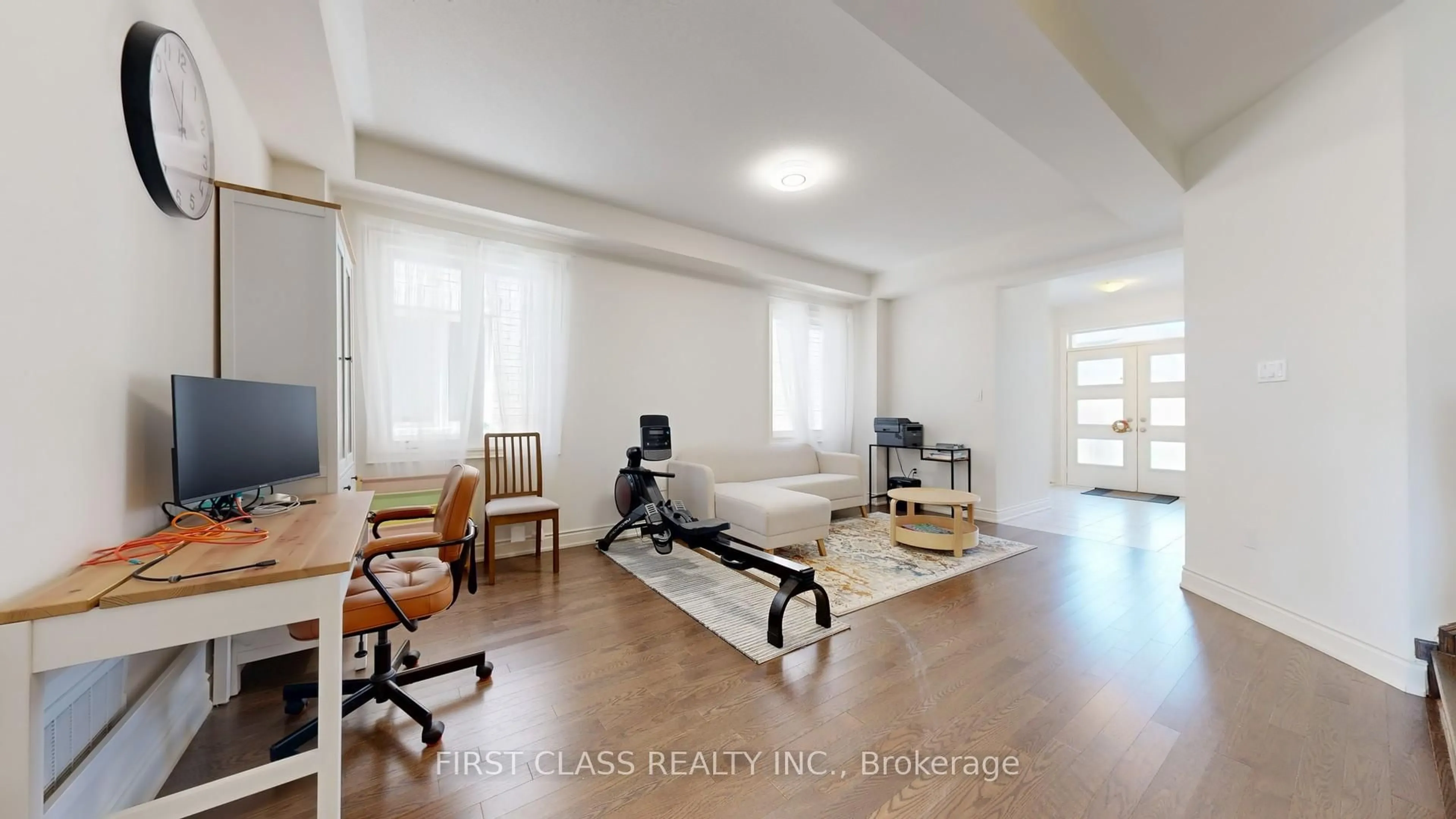 A pic of a room for 127 Fallharvest Way, Whitchurch-Stouffville Ontario L4A 0R8
