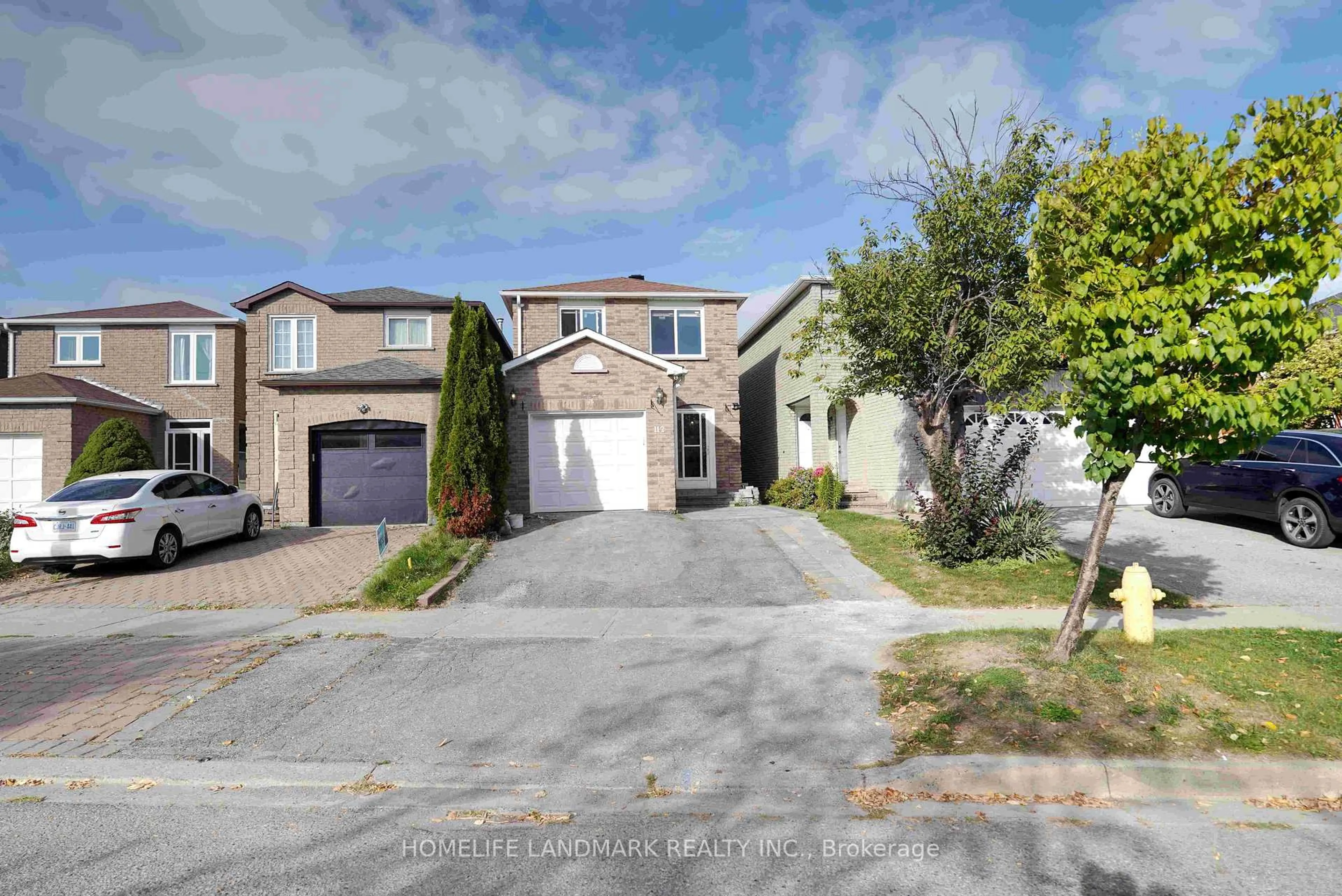 A pic from outside/outdoor area/front of a property/back of a property/a pic from drone, street for 112 Goodwood Dr, Markham Ontario L3S 2L9