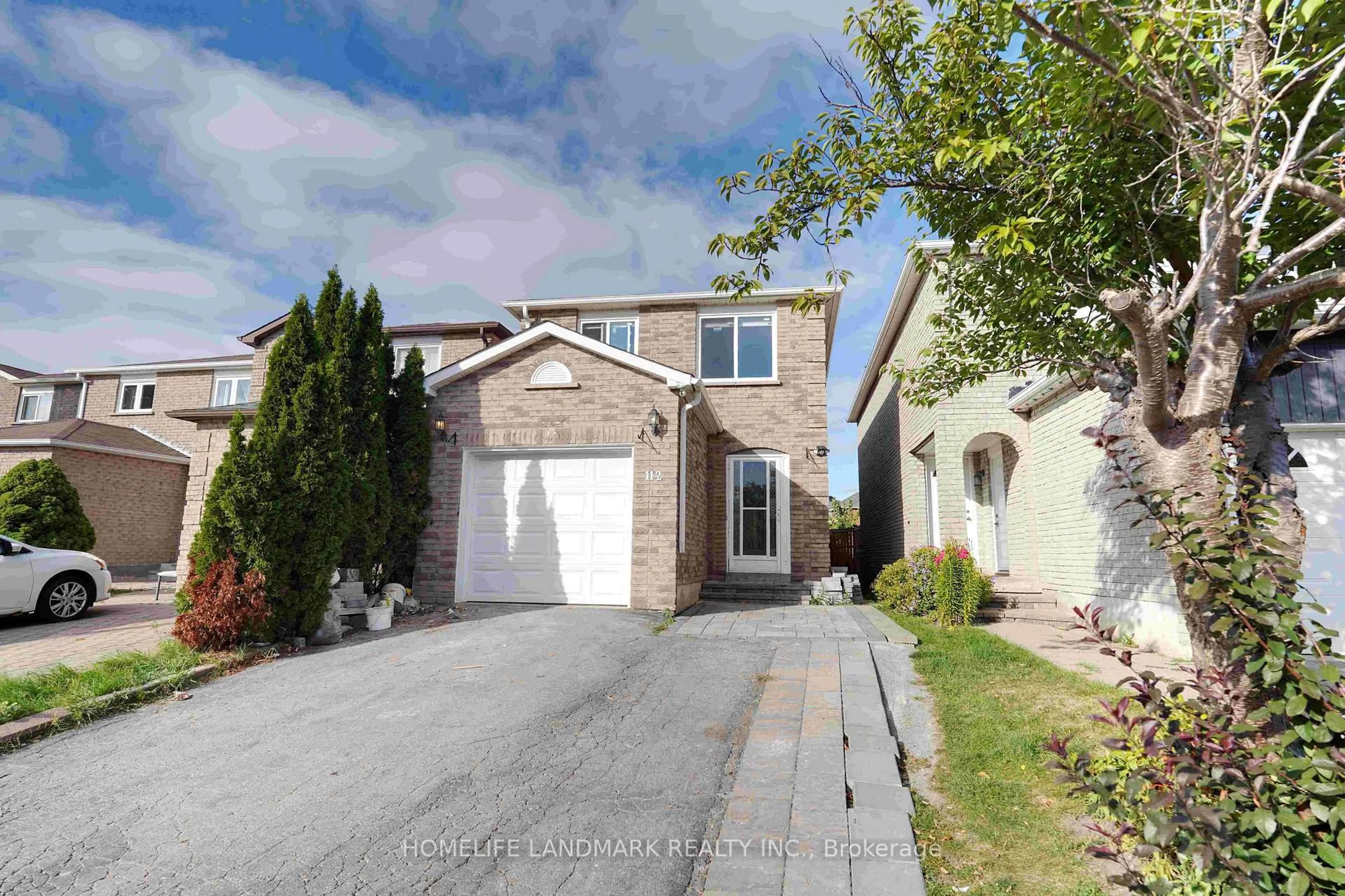 A pic from outside/outdoor area/front of a property/back of a property/a pic from drone, street for 112 Goodwood Dr, Markham Ontario L3S 2L9
