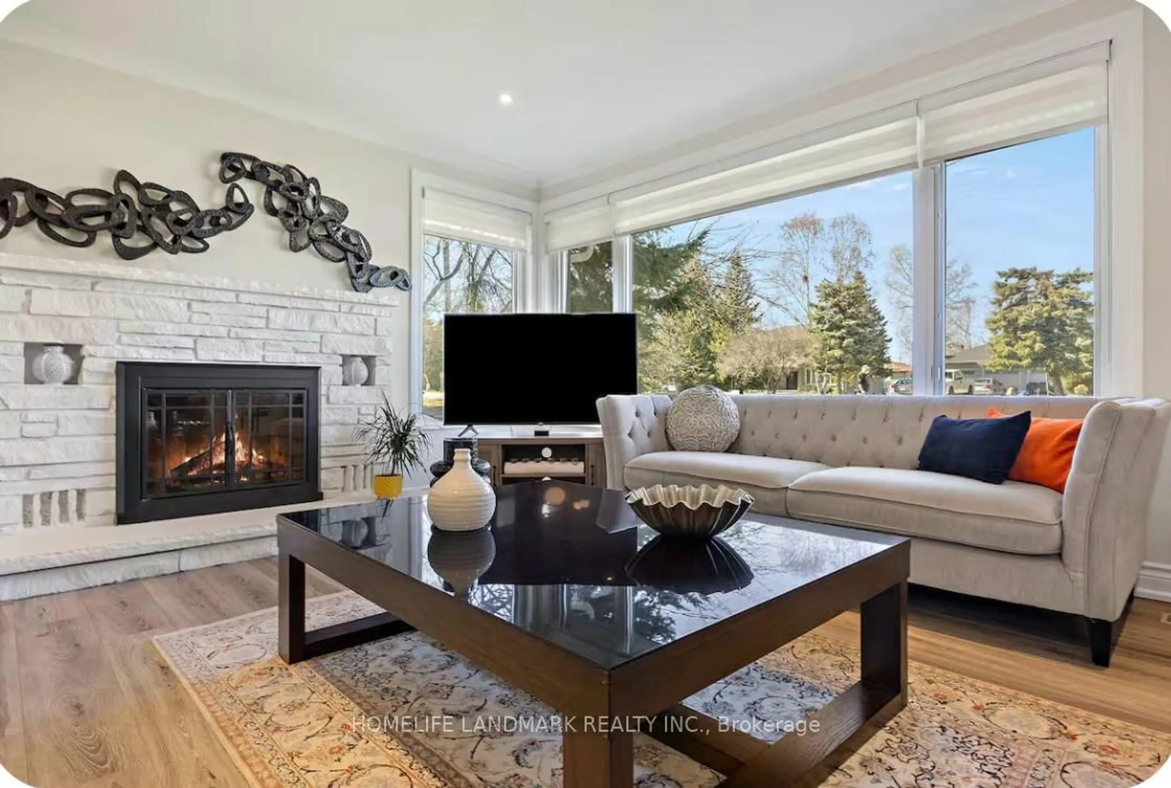 Living room with furniture, unknown for 1739 Mount Albert Rd, East Gwillimbury Ontario L0G 1V0