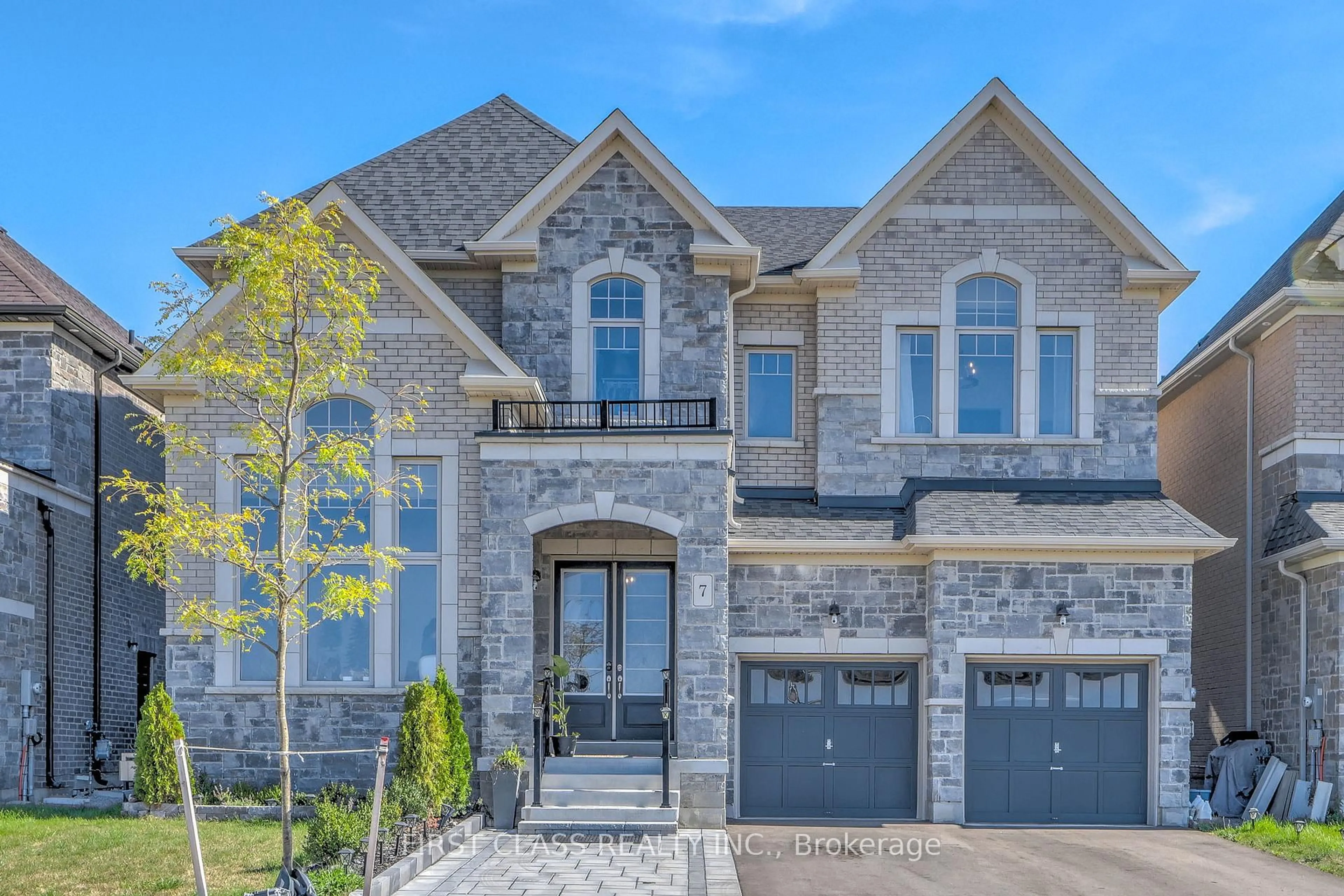 Home with brick exterior material, street for 7 Cranley Rd, East Gwillimbury Ontario L9N 0T7