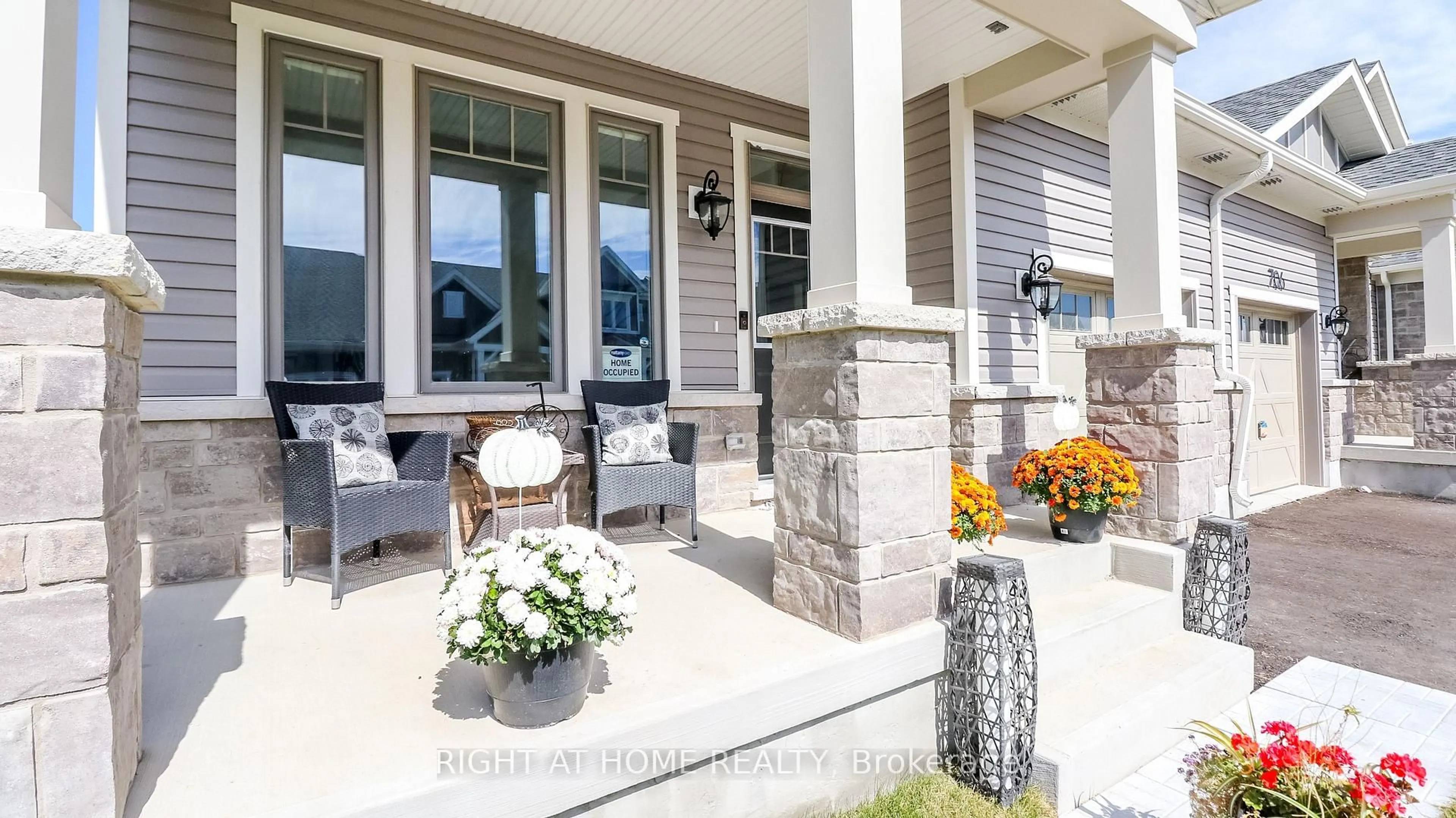 Patio, unknown for 708 SARGEANT Pl, Innisfil Ontario L9S 0S9