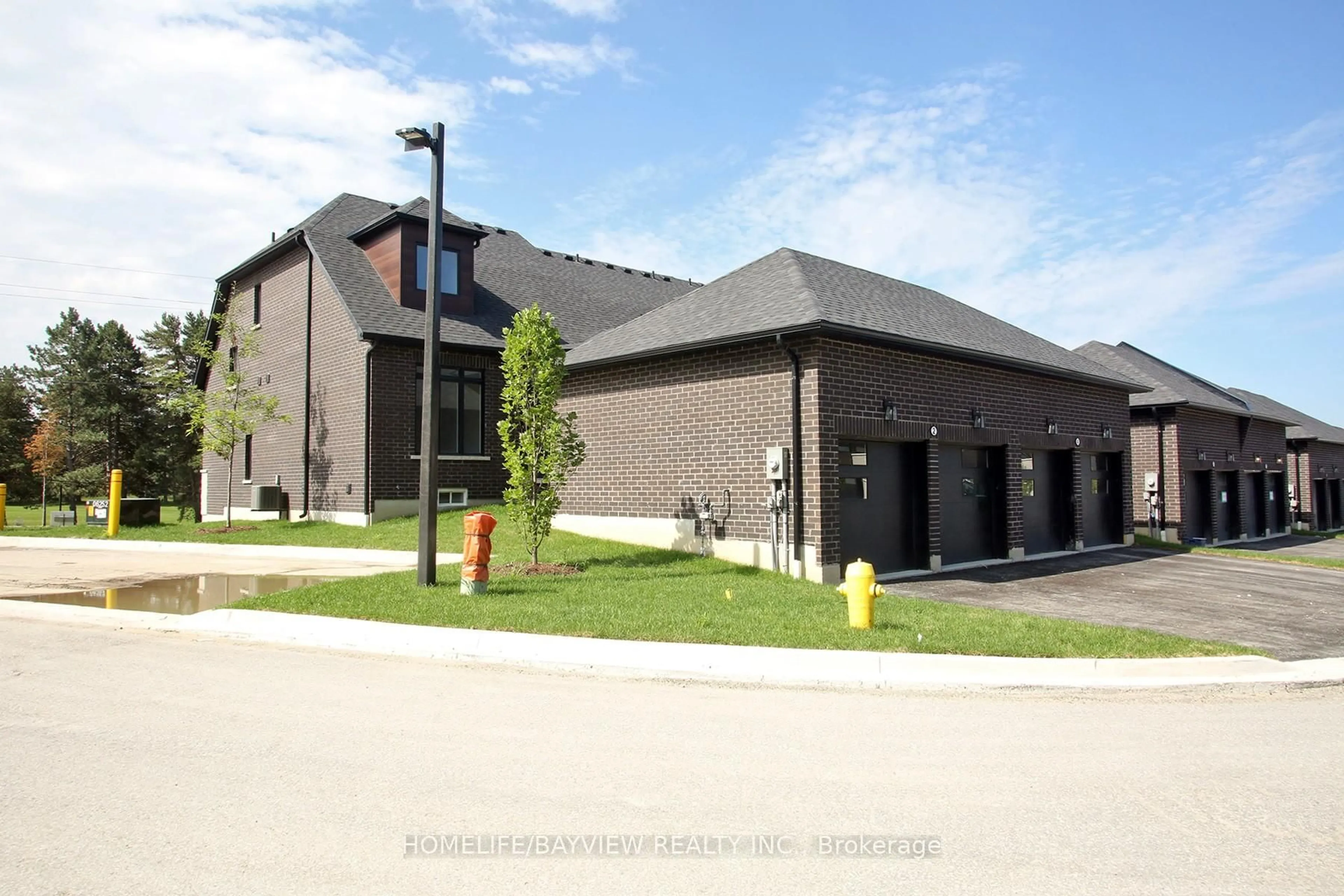 Unknown for 2 Vern Robertson Gate, Uxbridge Ontario L9P 0R9