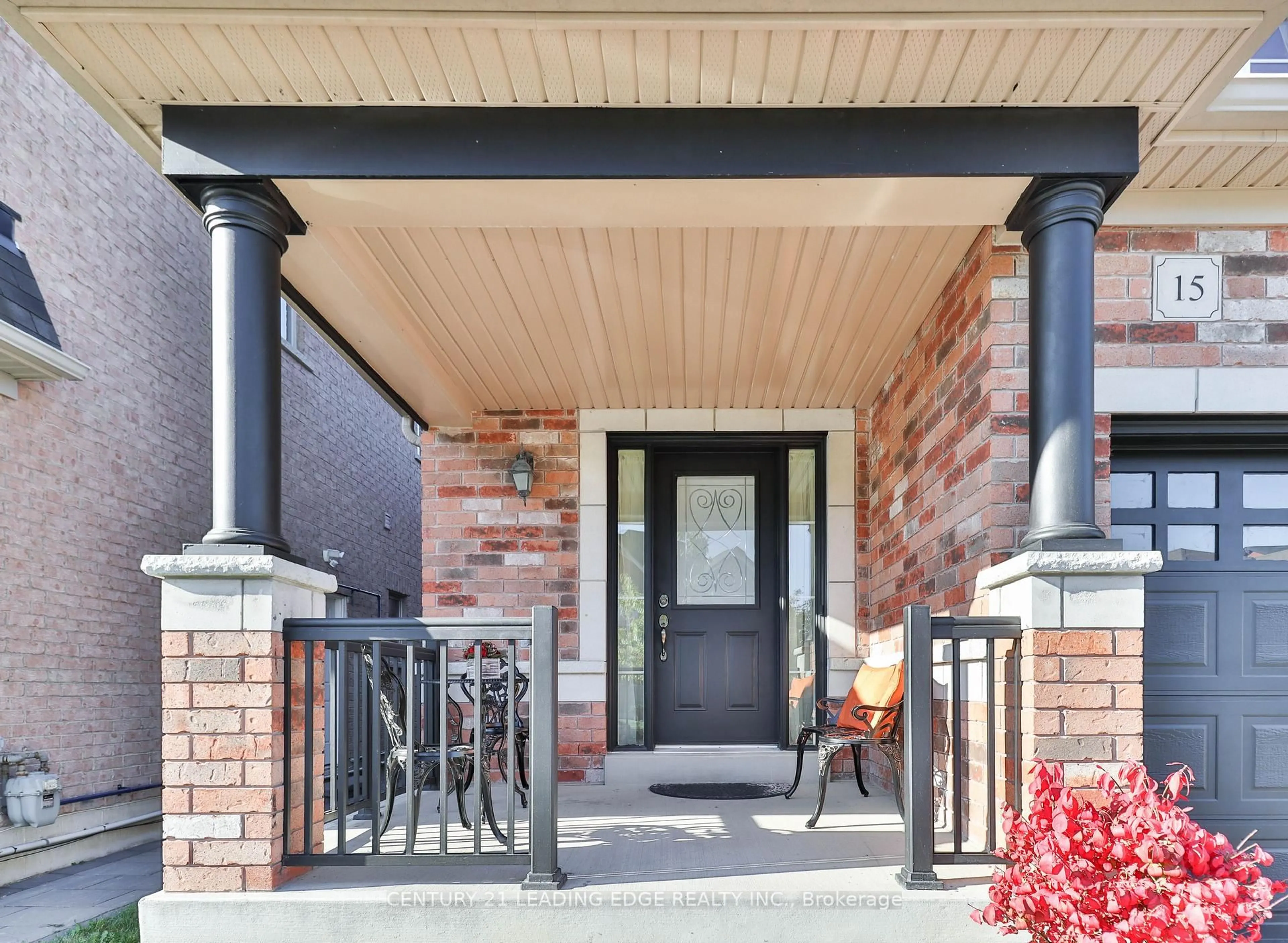 Unknown for 15 Robertdale Crt, Whitchurch-Stouffville Ontario L4A 0Y5
