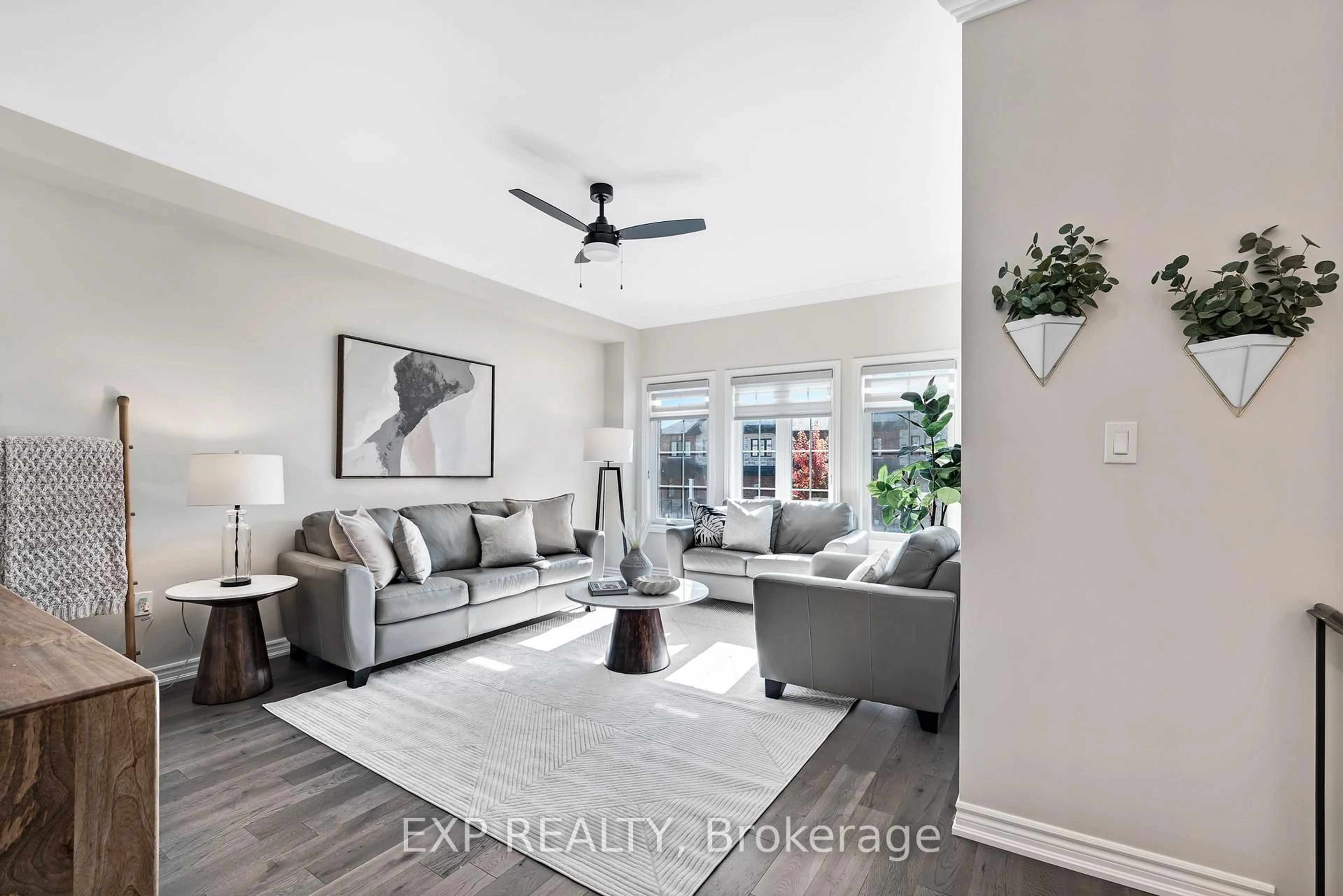 Living room with furniture, unknown for 9 Gord Matthews Way, Uxbridge Ontario L9P 0E9