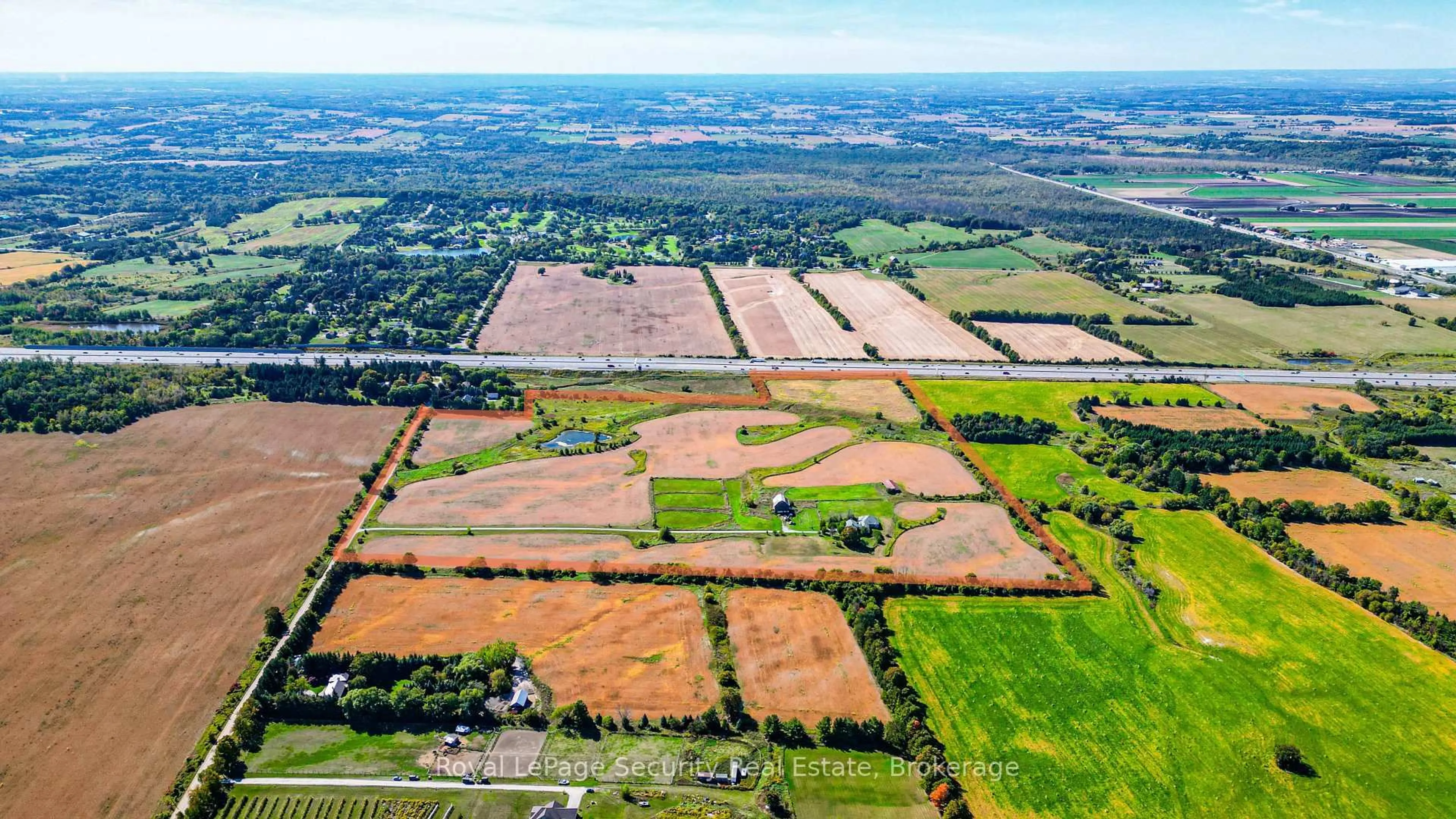 A pic from outside/outdoor area/front of a property/back of a property/a pic from drone, unknown for 3280 19th Sdrd, King Ontario L0G 1W0
