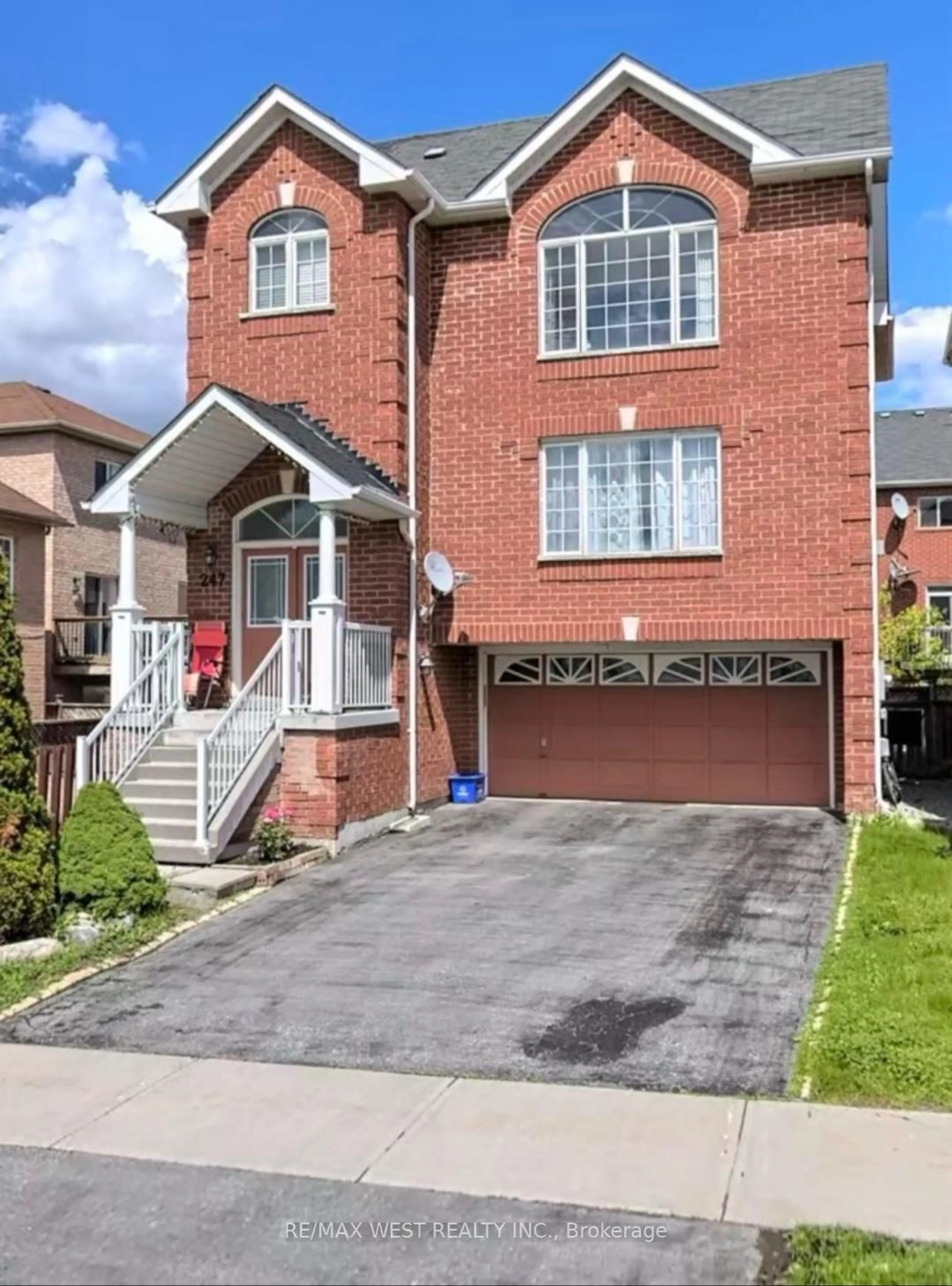 Home with brick exterior material, street for 247 Knapton Dr, Newmarket Ontario L3X 3B7