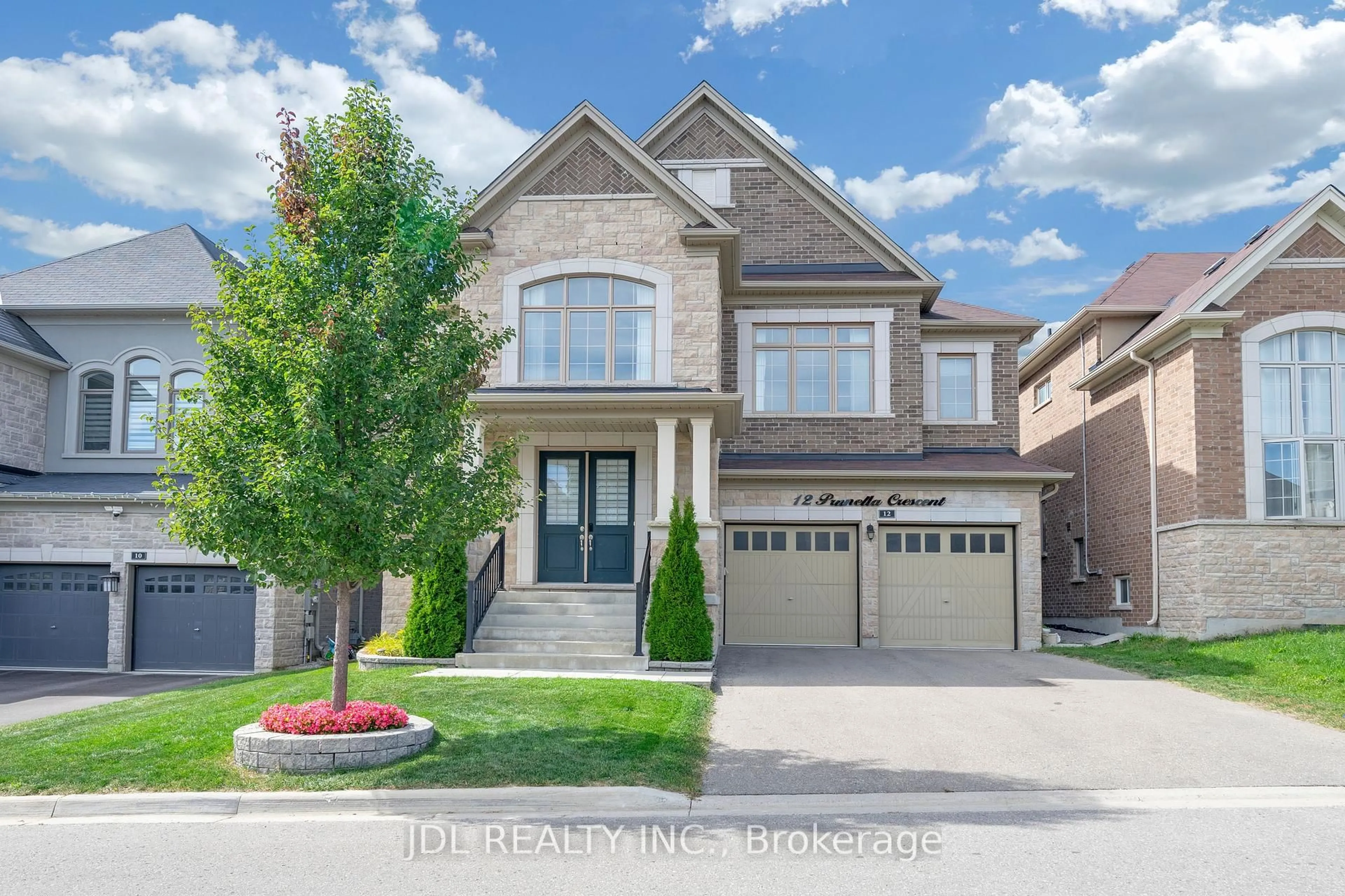 Home with brick exterior material, street for 12 Prunella Cres, East Gwillimbury Ontario L9N 0S7