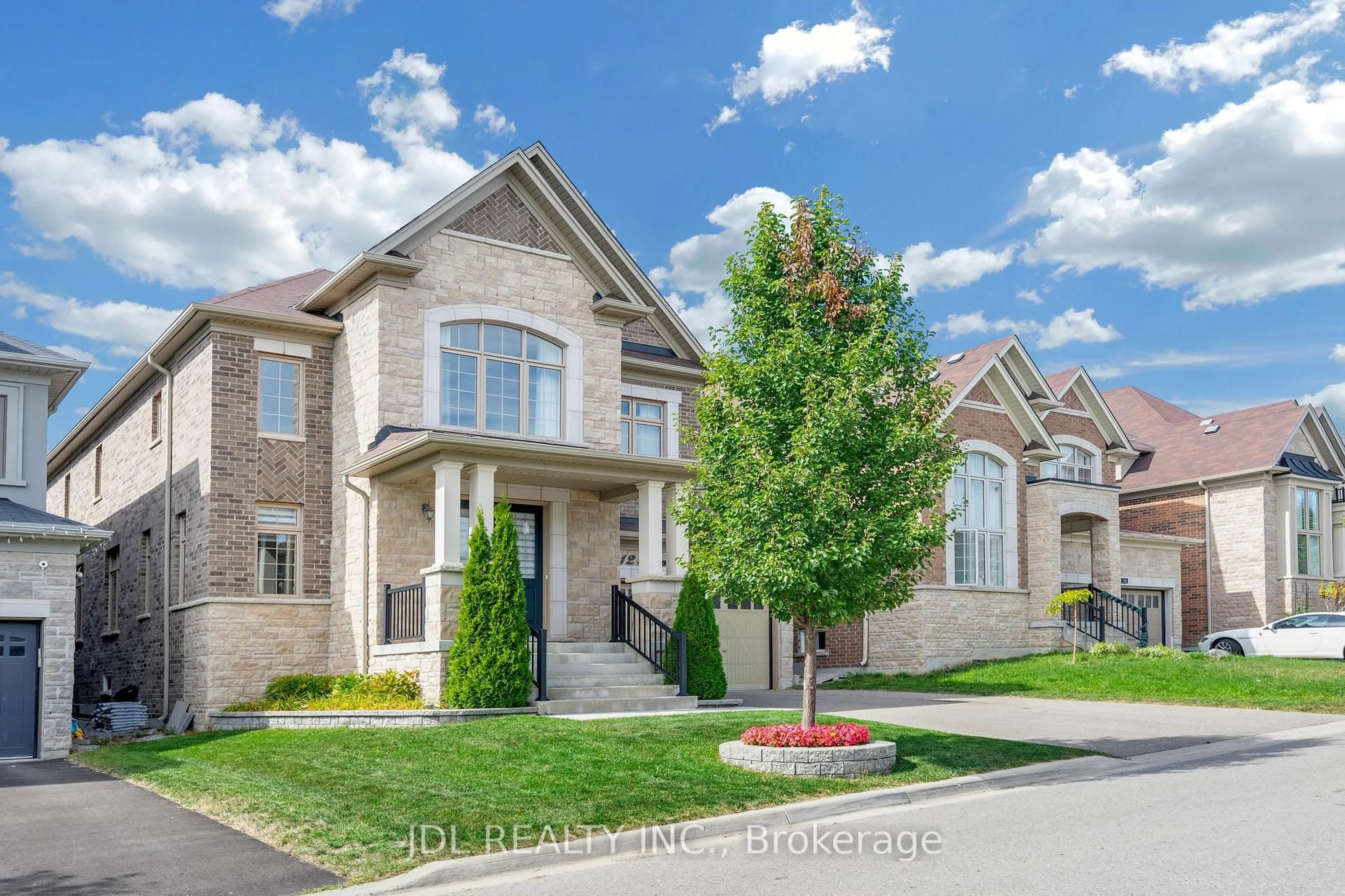 Home with brick exterior material, street for 12 Prunella Cres, East Gwillimbury Ontario L9N 0S7