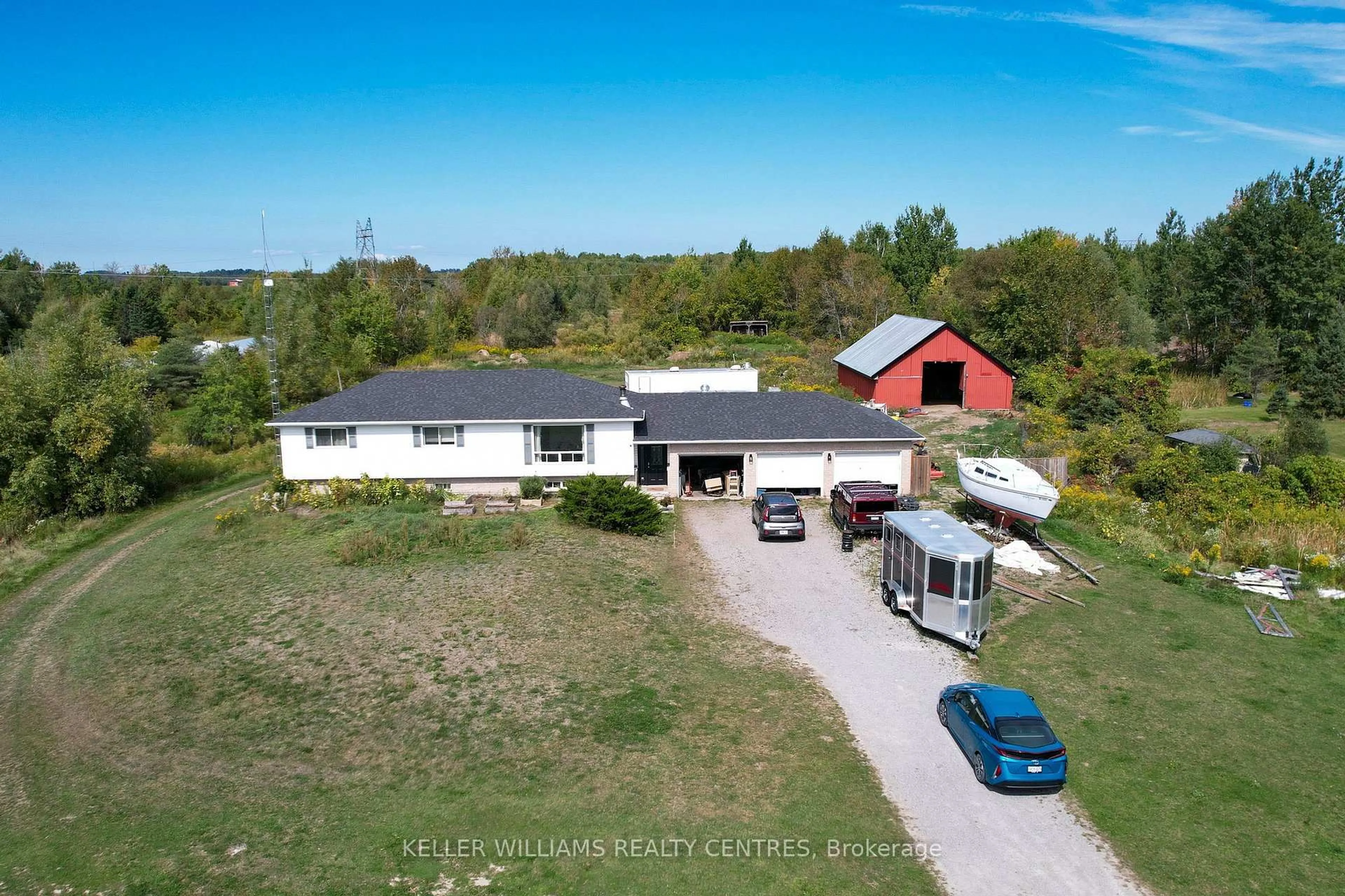 A pic from outside/outdoor area/front of a property/back of a property/a pic from drone, building for 6268 Frog St, Georgina Ontario L0E 1N0