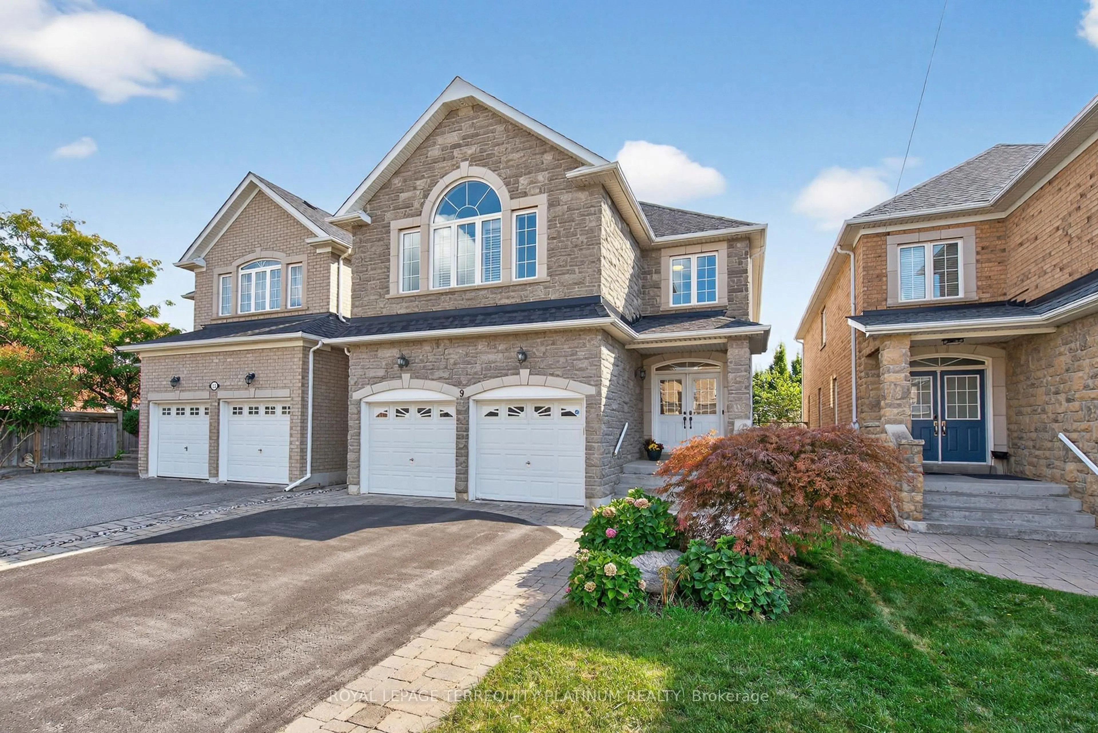 Home with brick exterior material, street for 9 Maraca Dr, Richmond Hill Ontario L4S 0A4