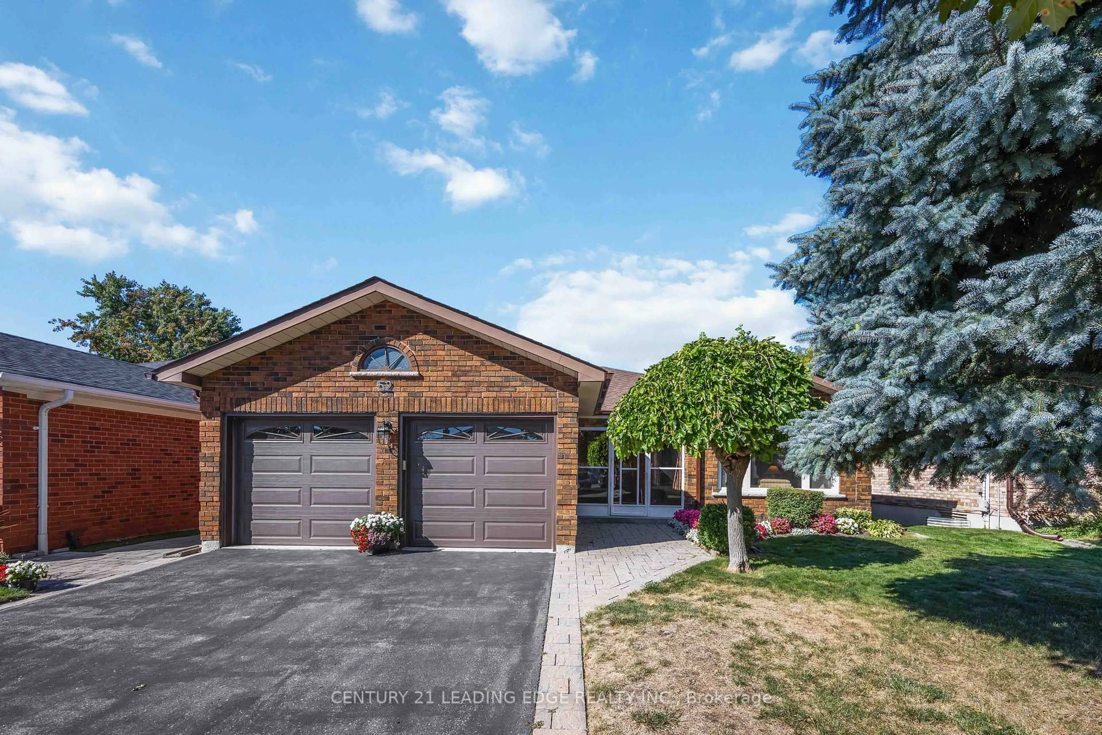 Home with brick exterior material, street for 52 ASPEN Cres, Whitchurch-Stouffville Ontario L4A 5C7