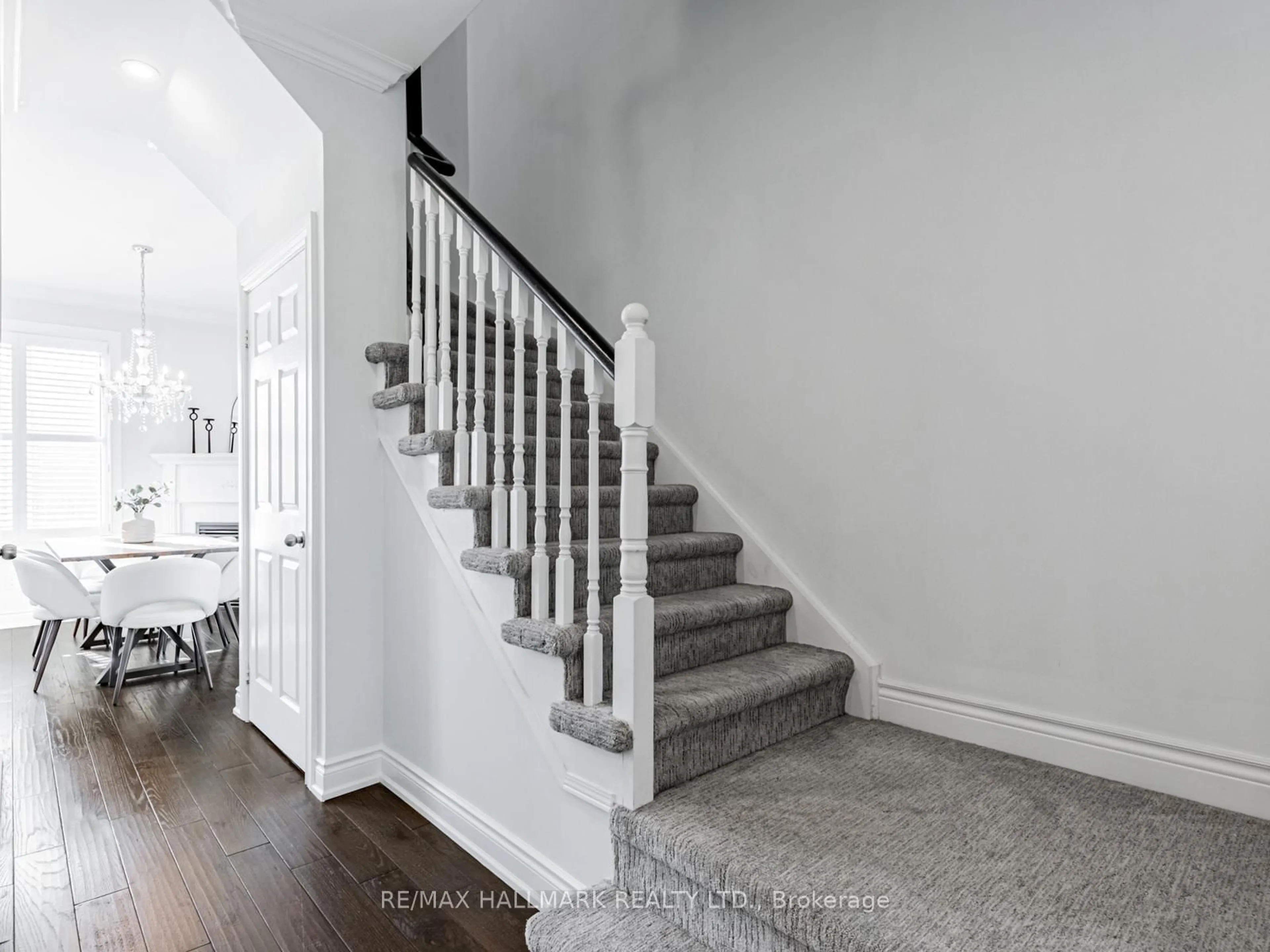 Stairs for 42 Dancers Dr, Markham Ontario L6C 2A6