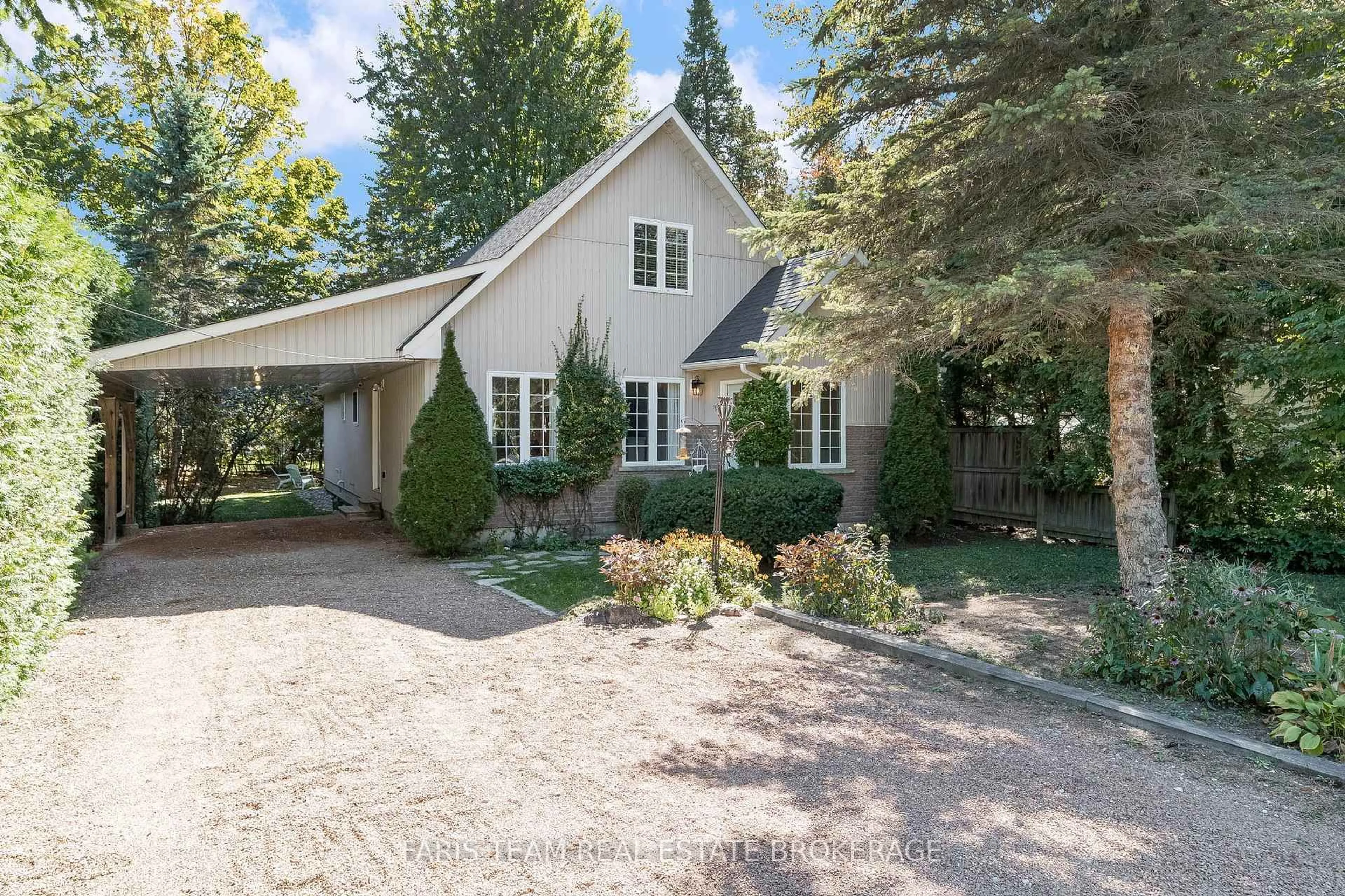 Home with brick exterior material, street for 1089 Spruce Rd, Innisfil Ontario L0L 1C0