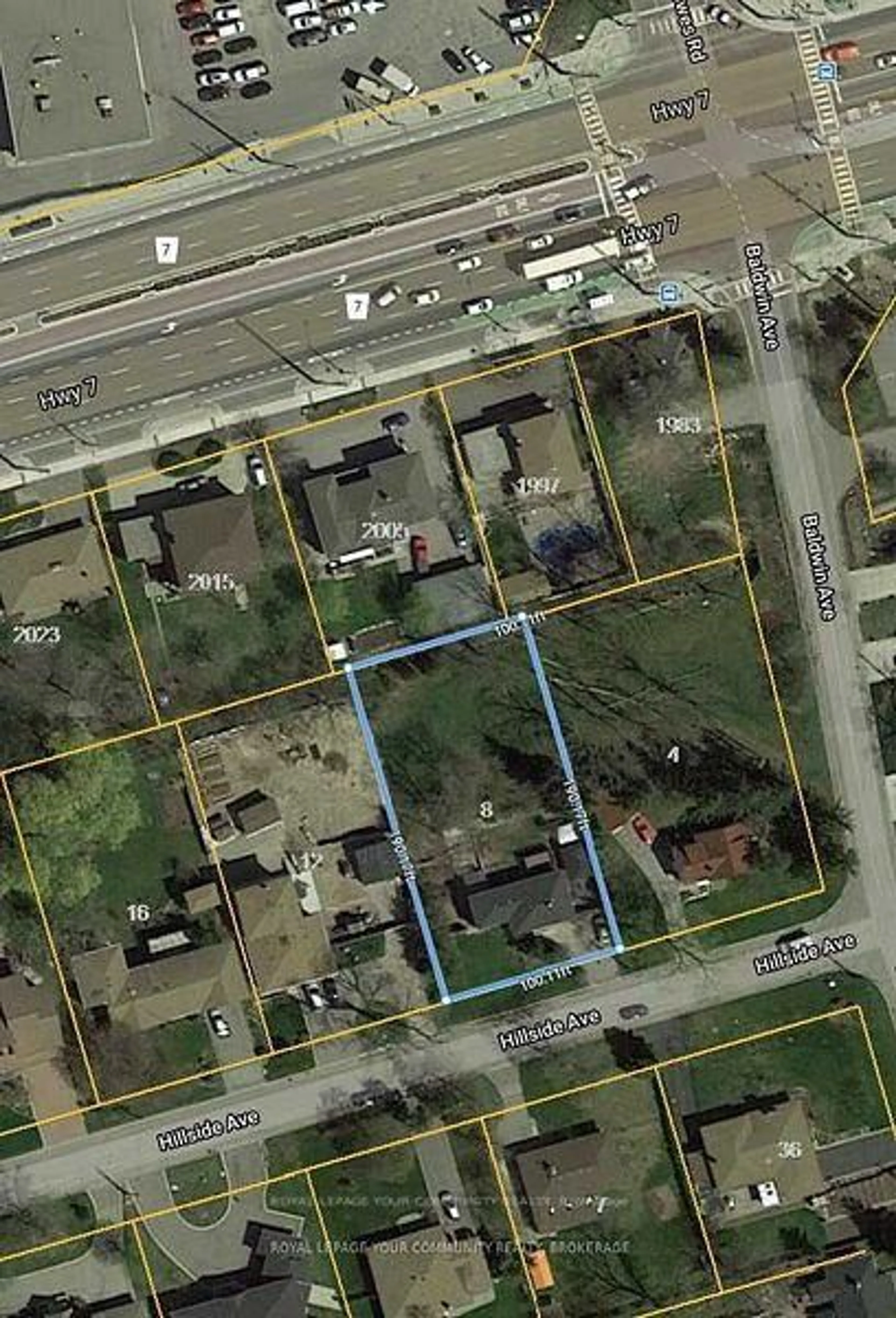 A pic from outside/outdoor area/front of a property/back of a property/a pic from drone, street for 8 Hillside Ave, Vaughan Ontario L4K 1X1