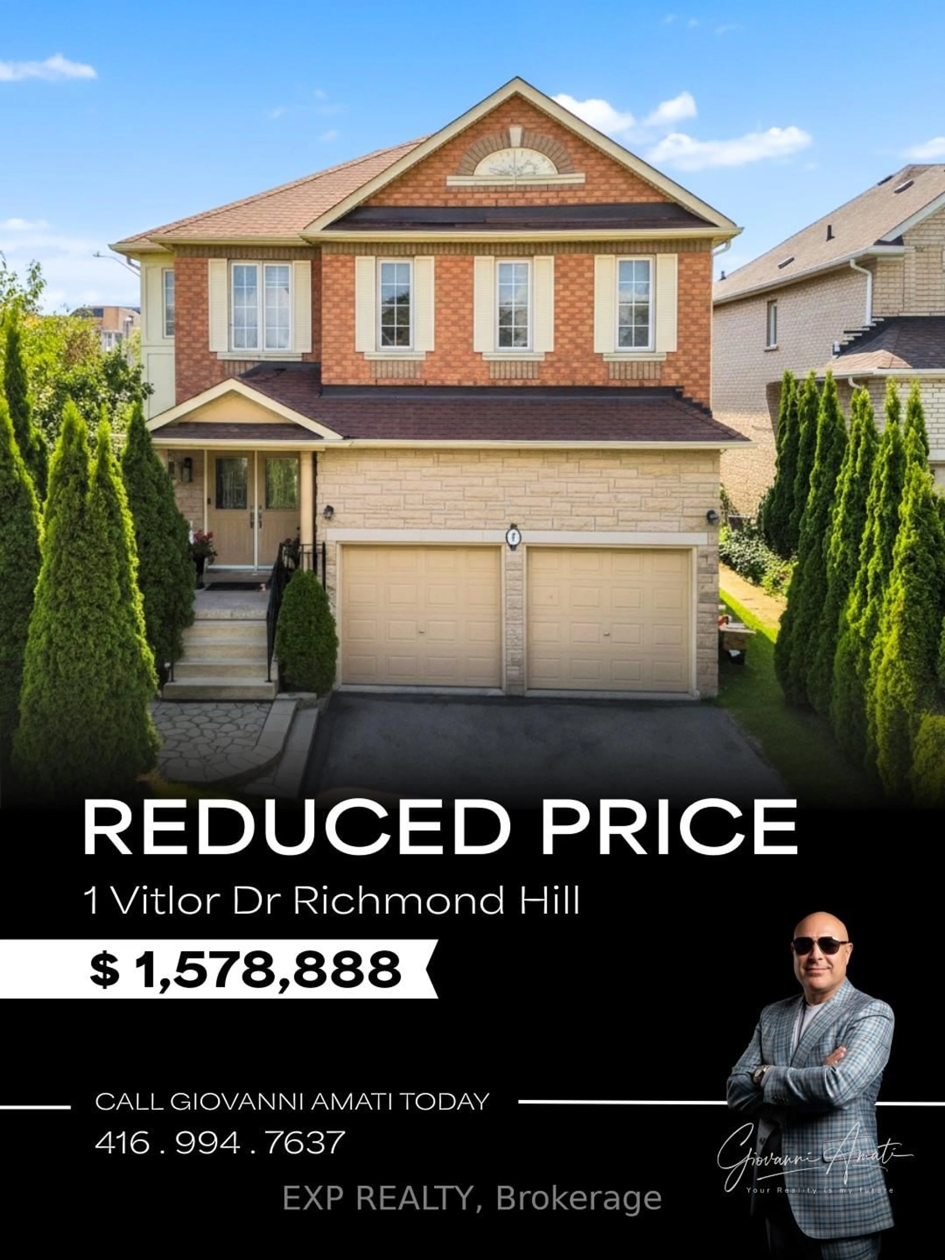 Home with vinyl exterior material, street for 1 Vitlor Dr, Richmond Hill Ontario L4E 2Y4
