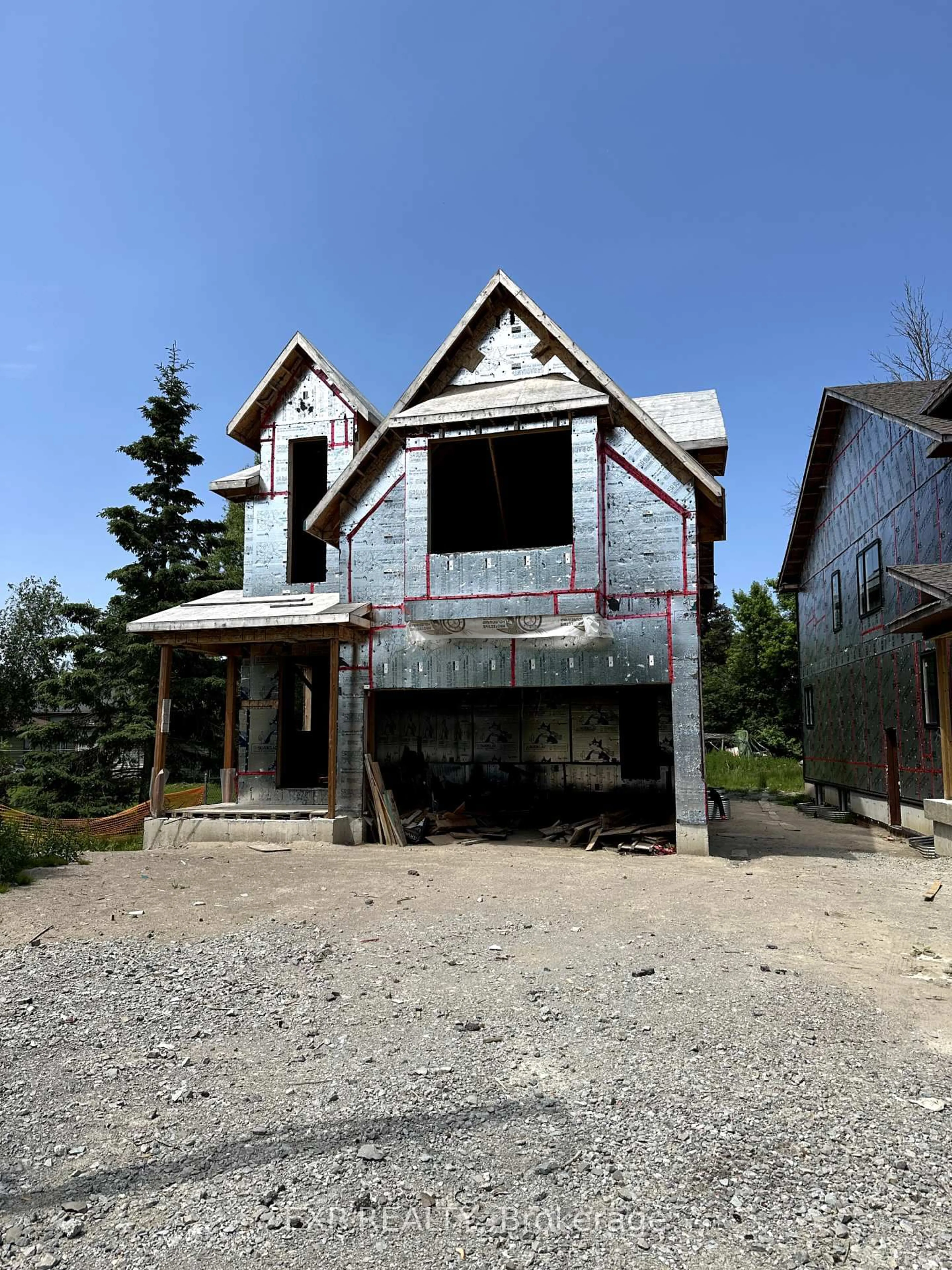 Unknown for 370A Walter Dr, Georgina Ontario L4P 3A7