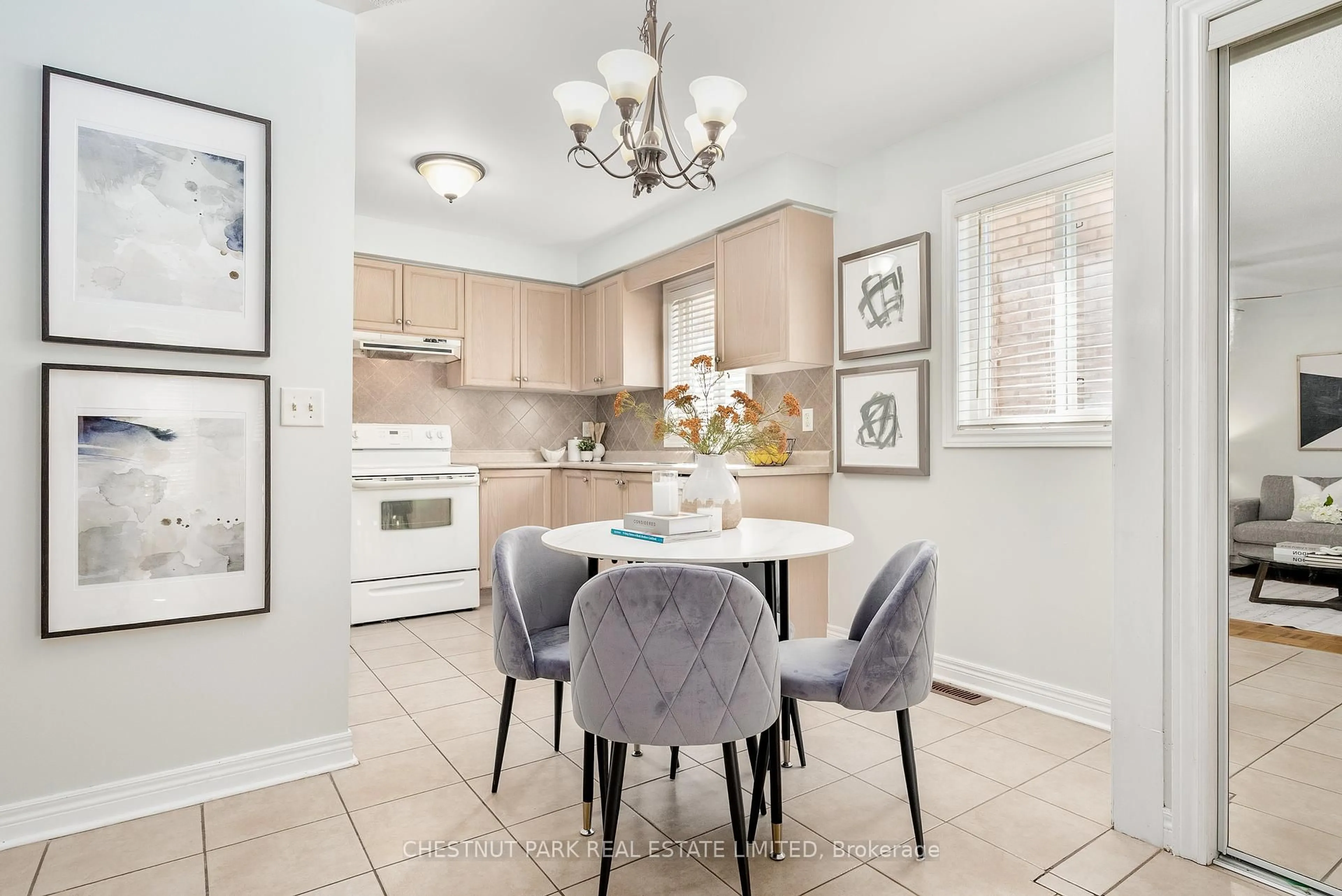 Dining room, ceramic/tile floor for 84 Macbride Cres, Vaughan Ontario L6A 3R2