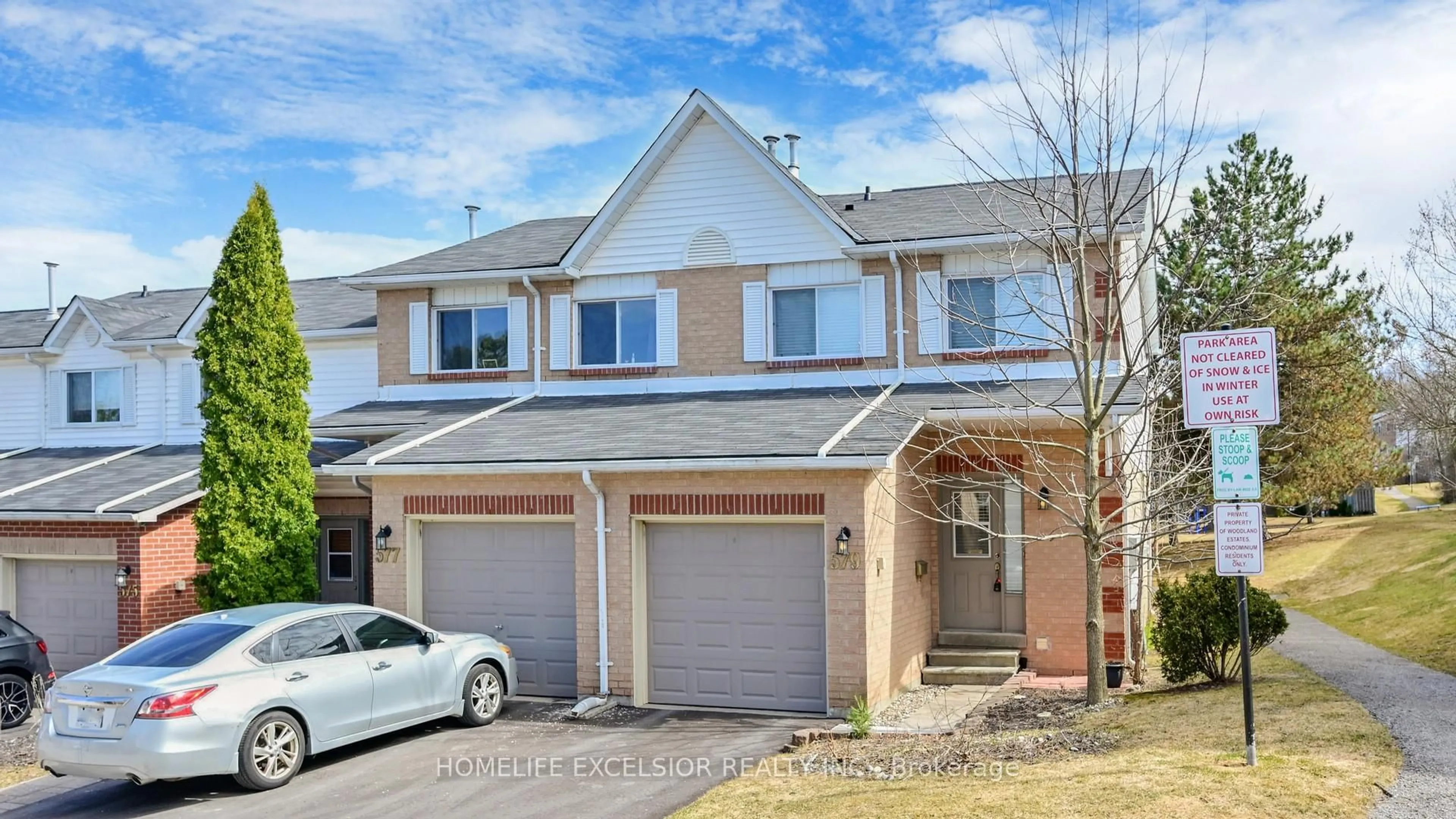 Unknown for 579 Gibney Cres #1, Newmarket Ontario L3X 1Y3