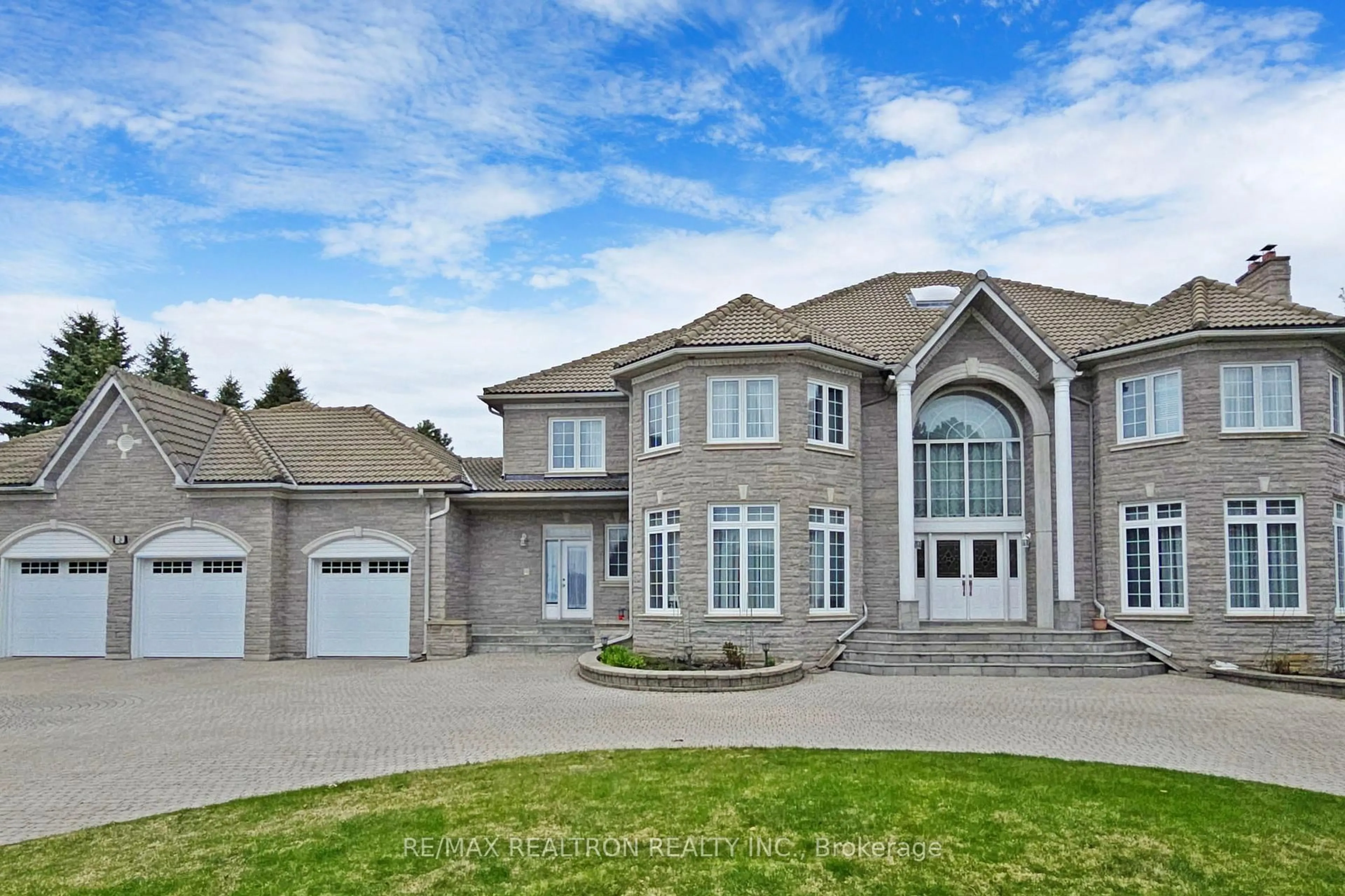 Home with brick exterior material, street for 23 Kensington Dr, Richmond Hill Ontario L4E 3M9