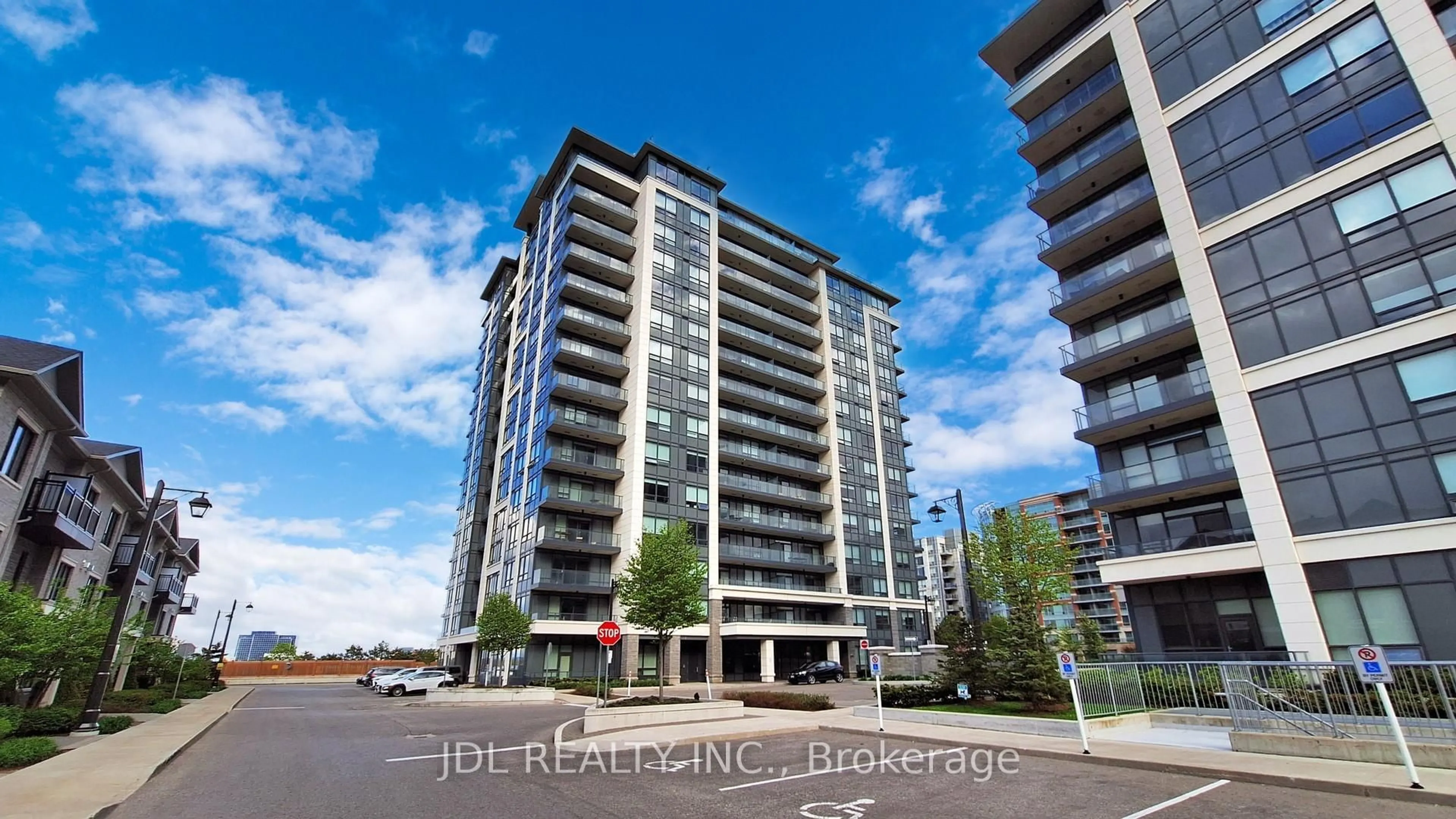 A pic from outside/outdoor area/front of a property/back of a property/a pic from drone, building for 398 Highway 7 #803, Richmond Hill Ontario L4B 0G6