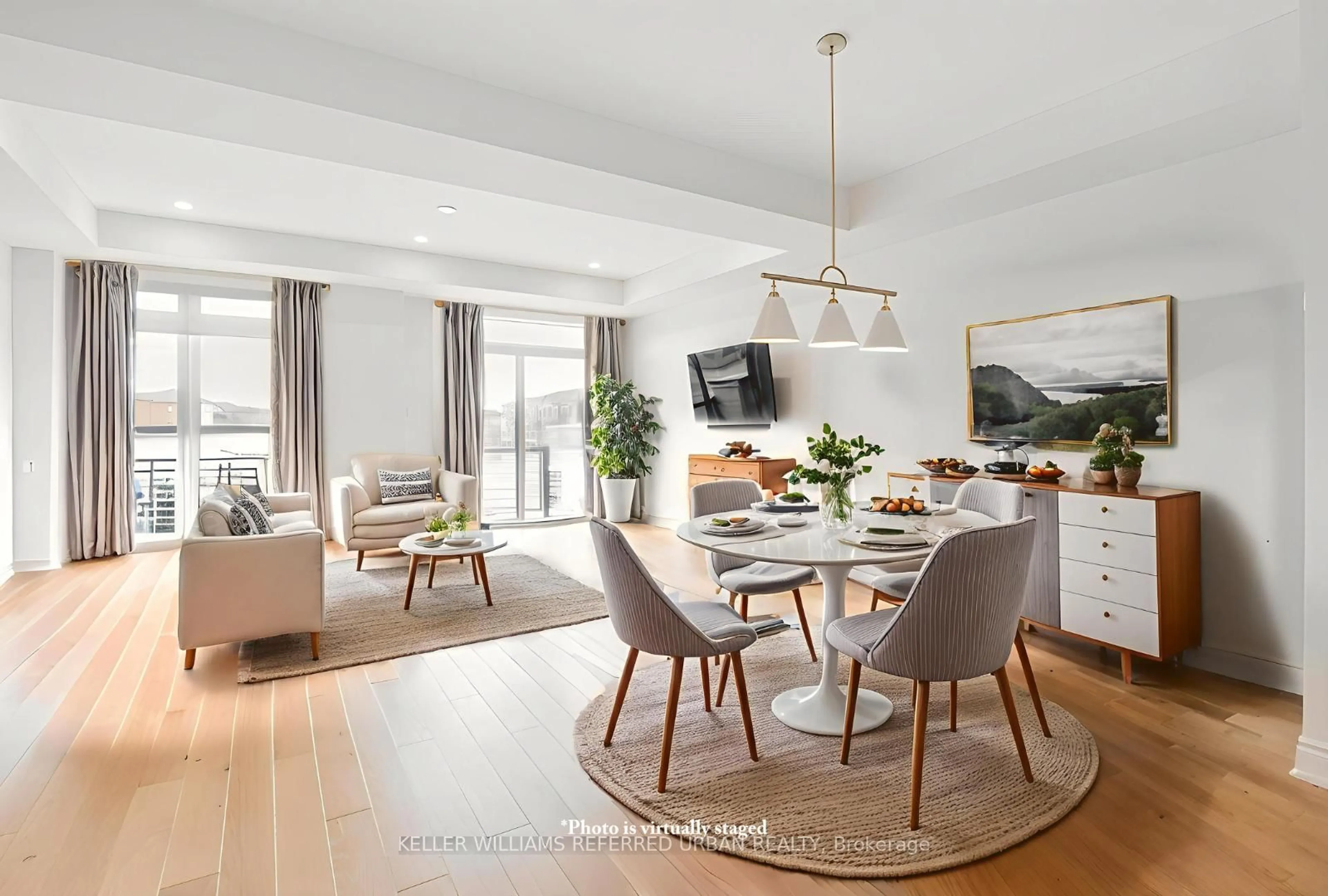 Dining room, wood/laminate floor for 351 Tennant Circ, Vaughan Ontario L4H 5L2