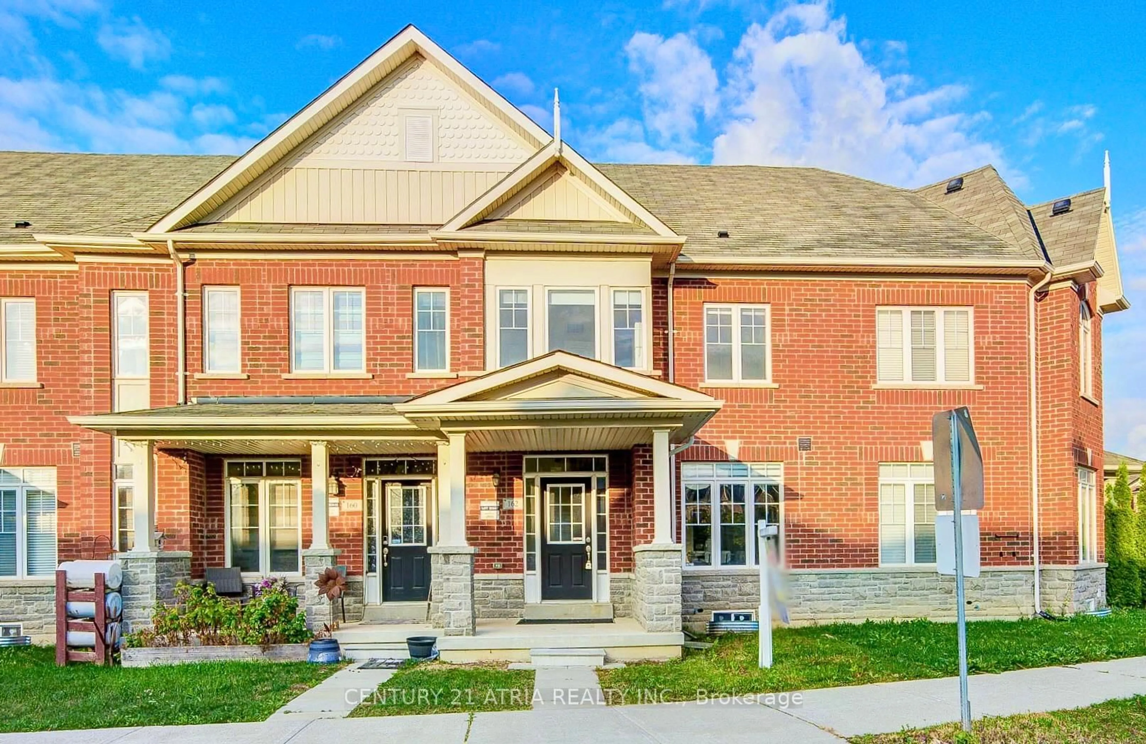 Home with brick exterior material, street for 162 Harbord St, Markham Ontario L6C 0X1