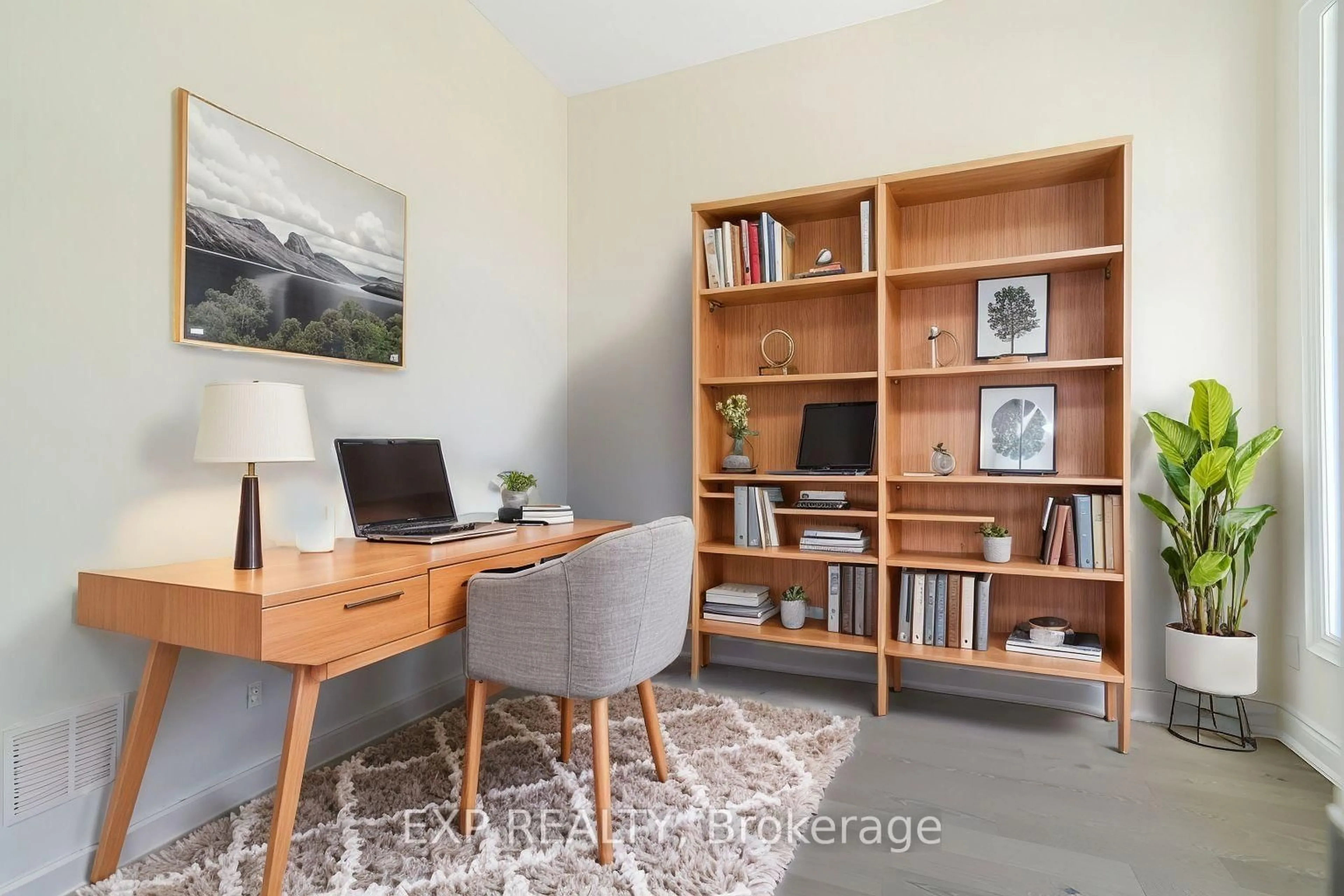 A pic of a room for 40 Joiner Circ, Whitchurch-Stouffville Ontario L4A 7X4