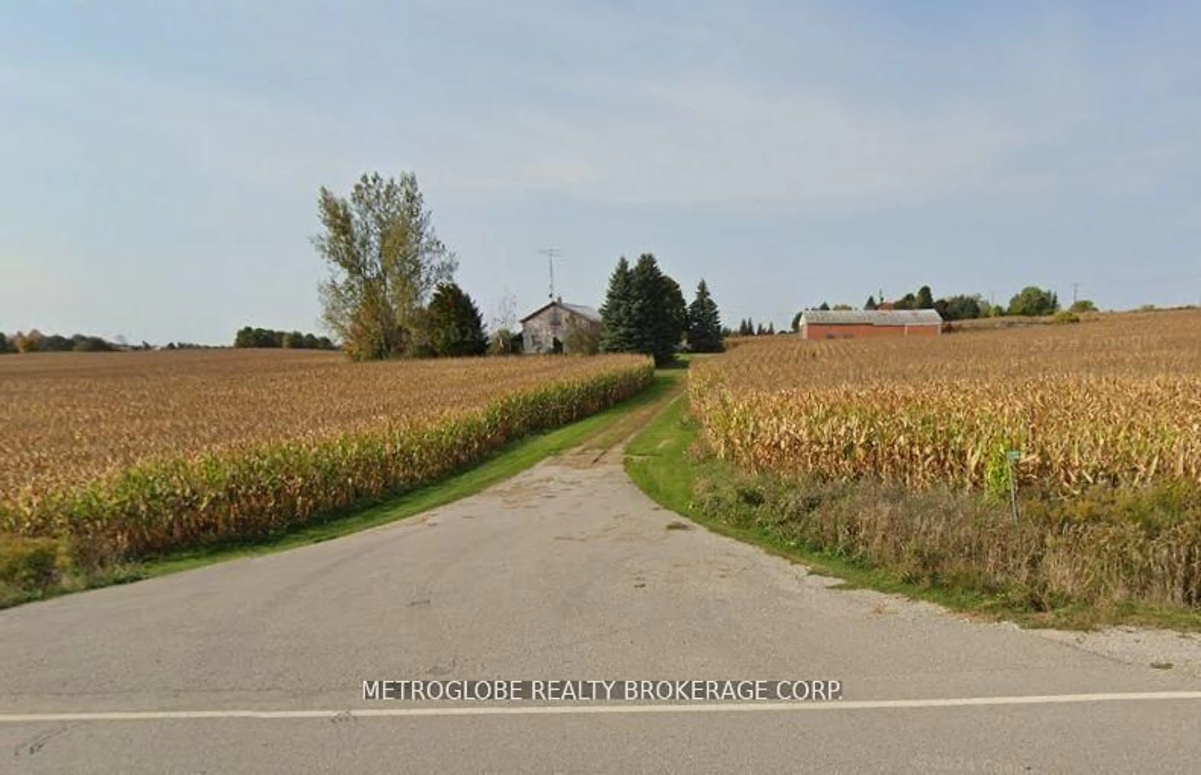 Blurry image for 2352 Fifth Sdrd, Bradford West Gwillimbury Ontario L3Z 2J7