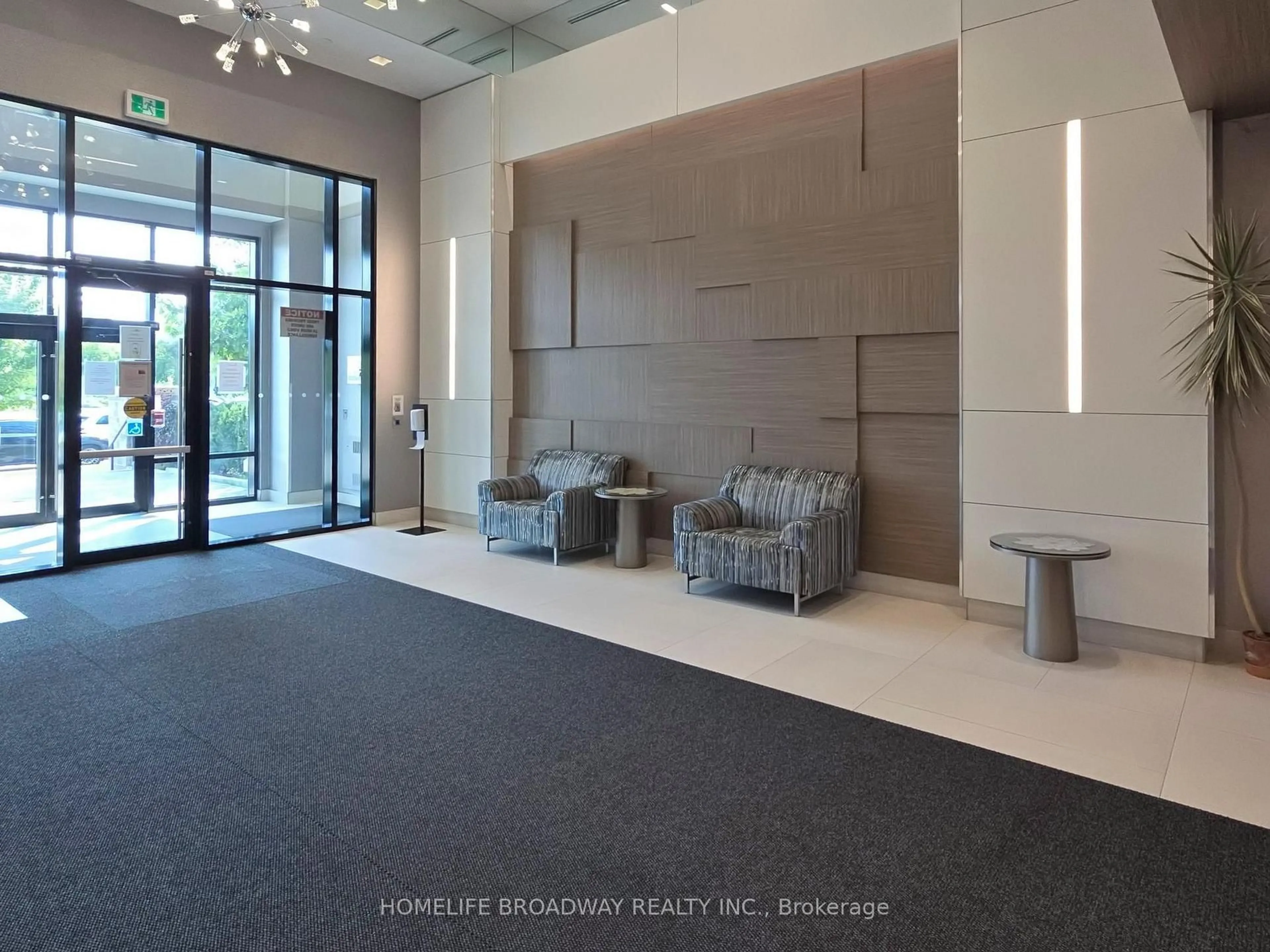 Indoor foyer for 15 Water Walk Dr #620, Markham Ontario L6G 0G2