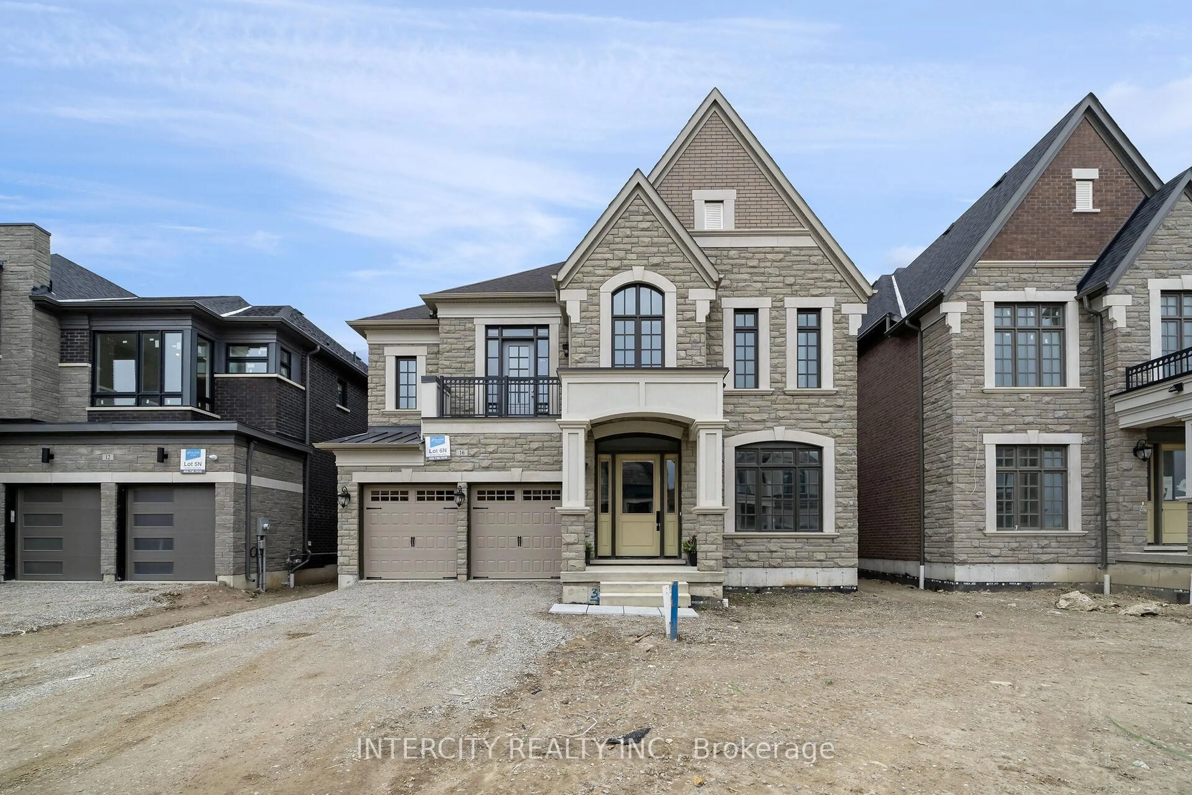 Home with brick exterior material, street for 16 Heart Lake Circ, King Ontario L7B 0S5