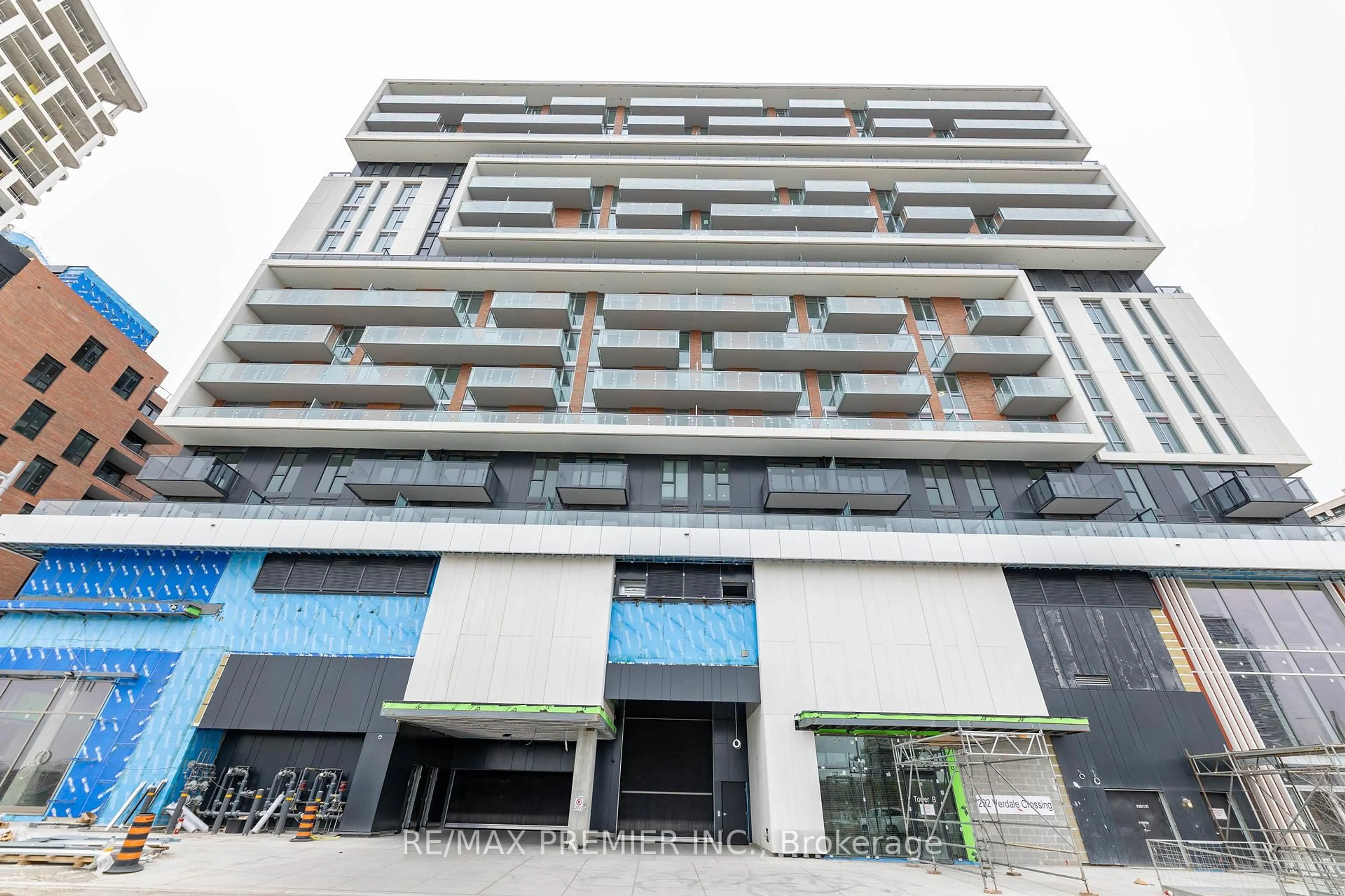 Indoor foyer for 8119 Birchmount Rd #1116A, Markham Ontario L6G 0H5