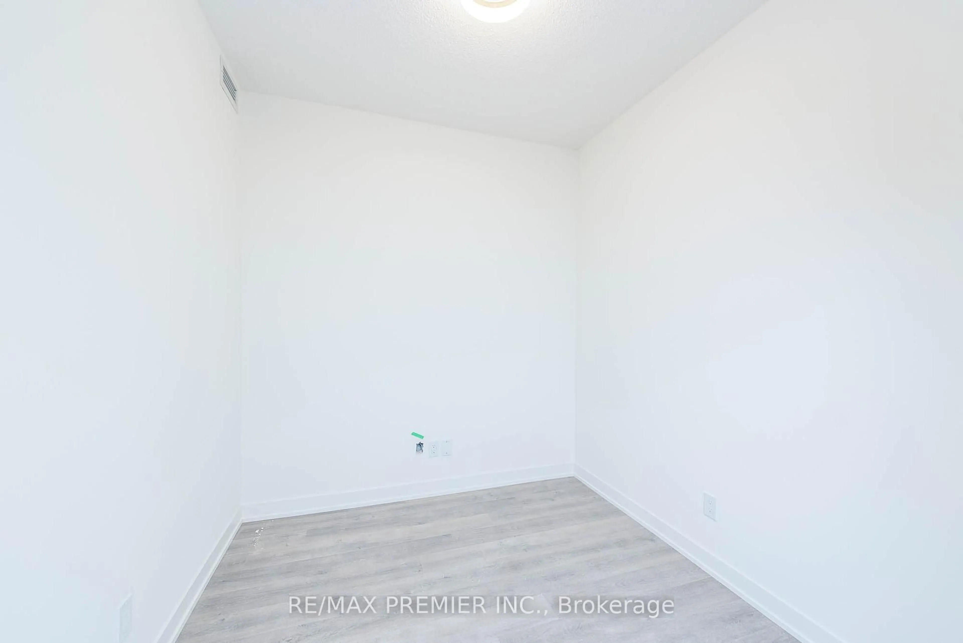 A pic of a room for 8119 Birchmount Rd #1116A, Markham Ontario L6G 0H5