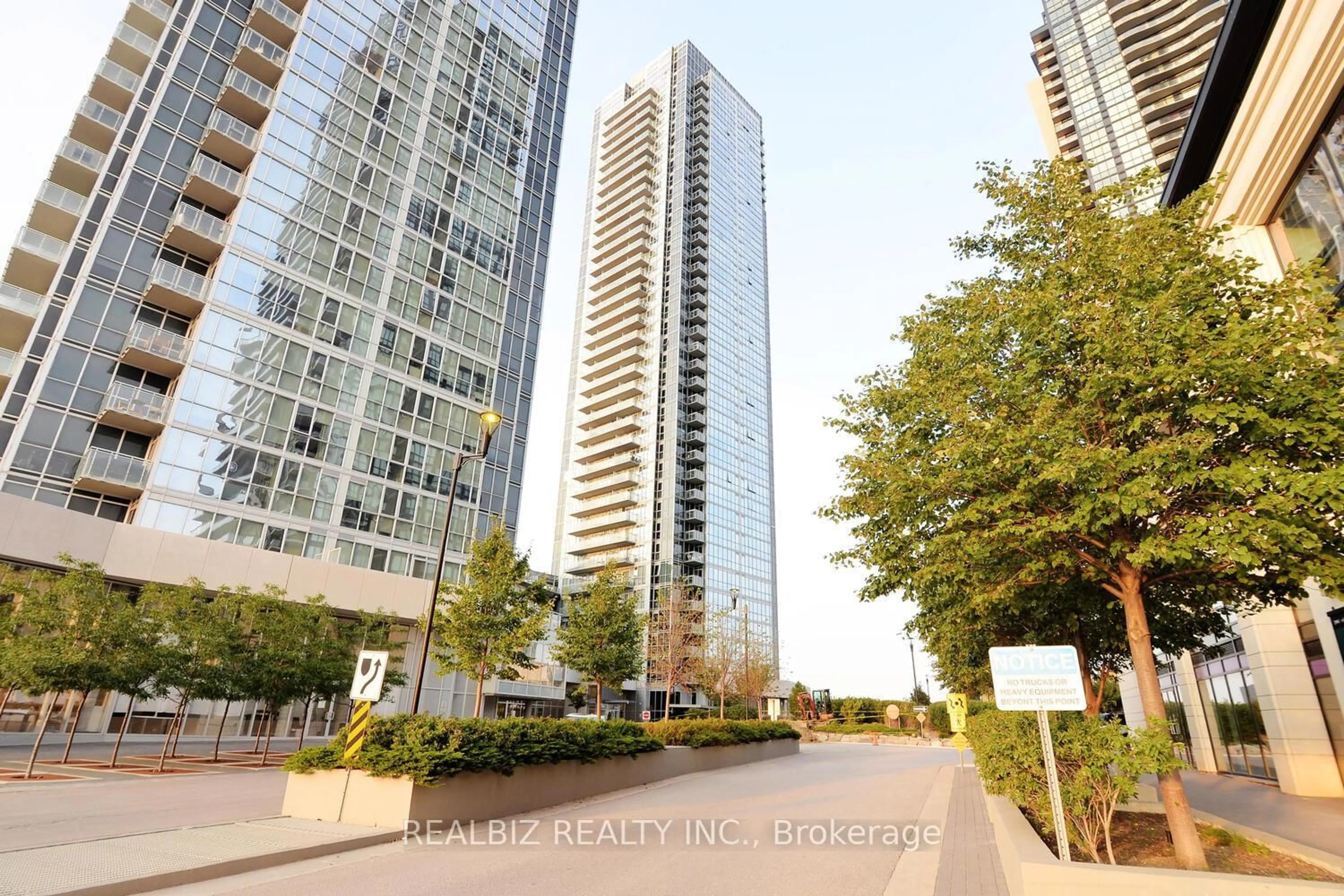 Unknown for 2908 Highway 7 Rd #1605, Vaughan Ontario L4K 0K5