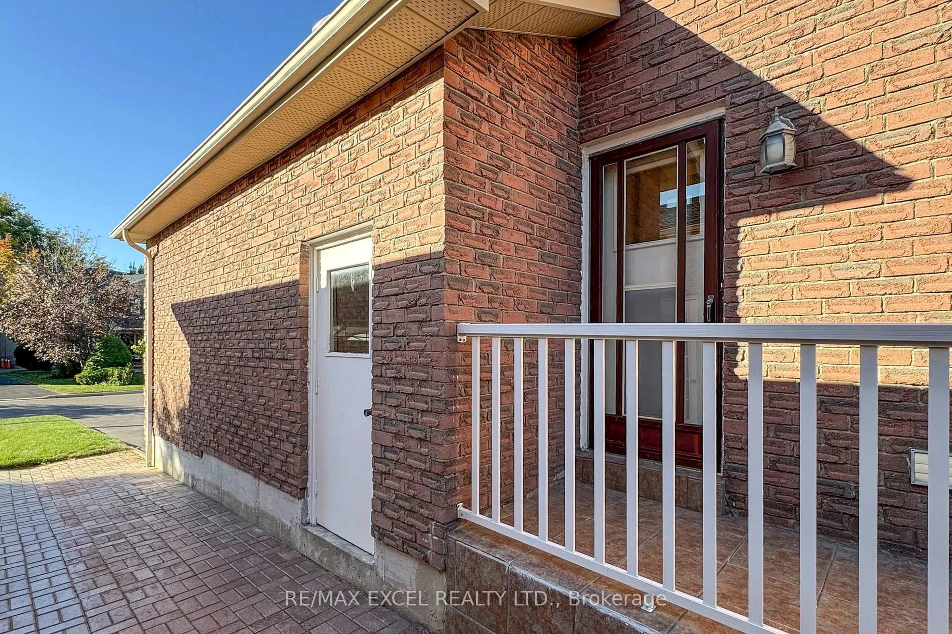 Home with brick exterior material, street for 24 Lehman Cres, Markham Ontario L3P 5X1