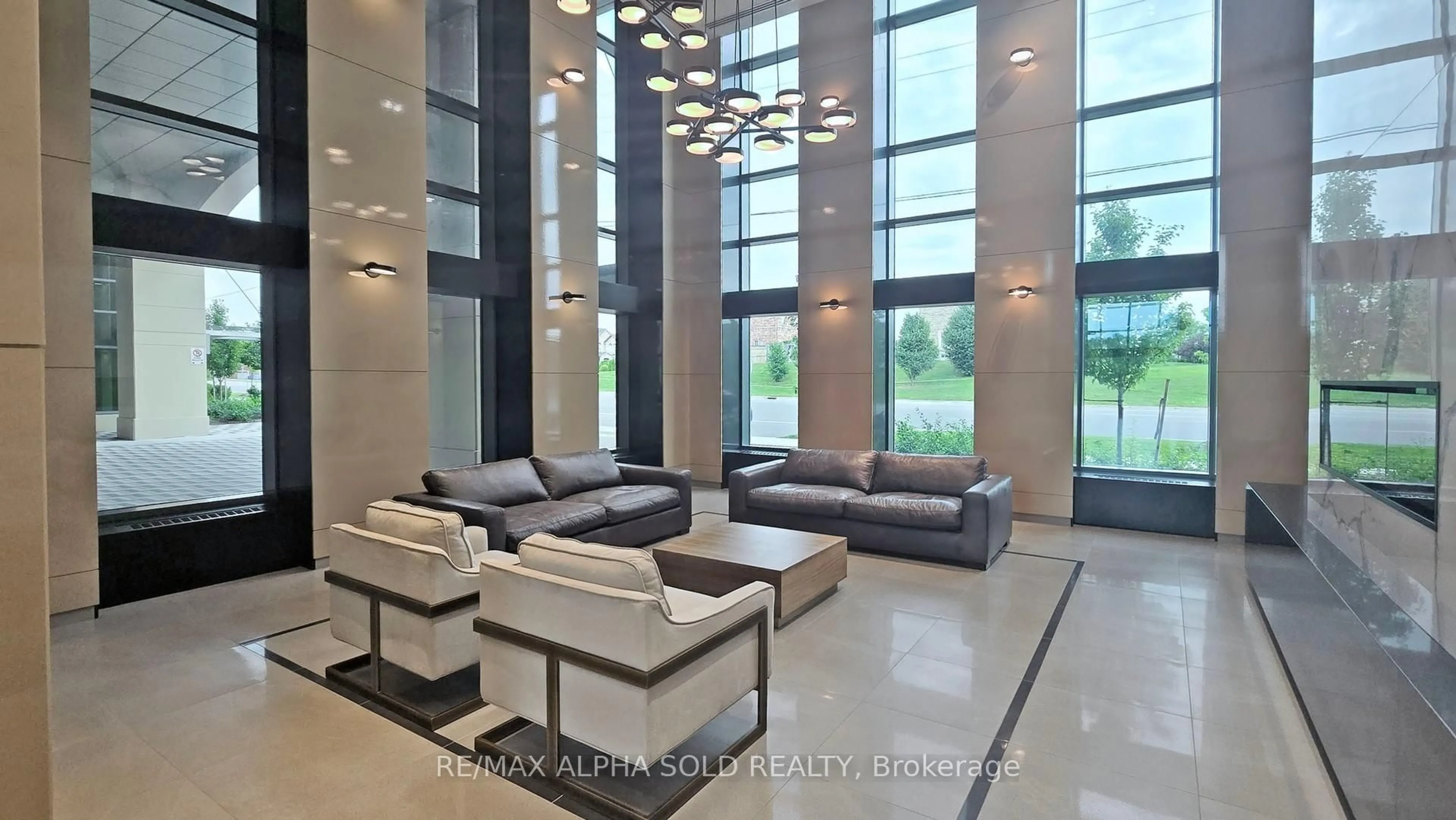 Lobby for 11750 Ninth Line #423, Whitchurch-Stouffville Ontario L4A 5G1