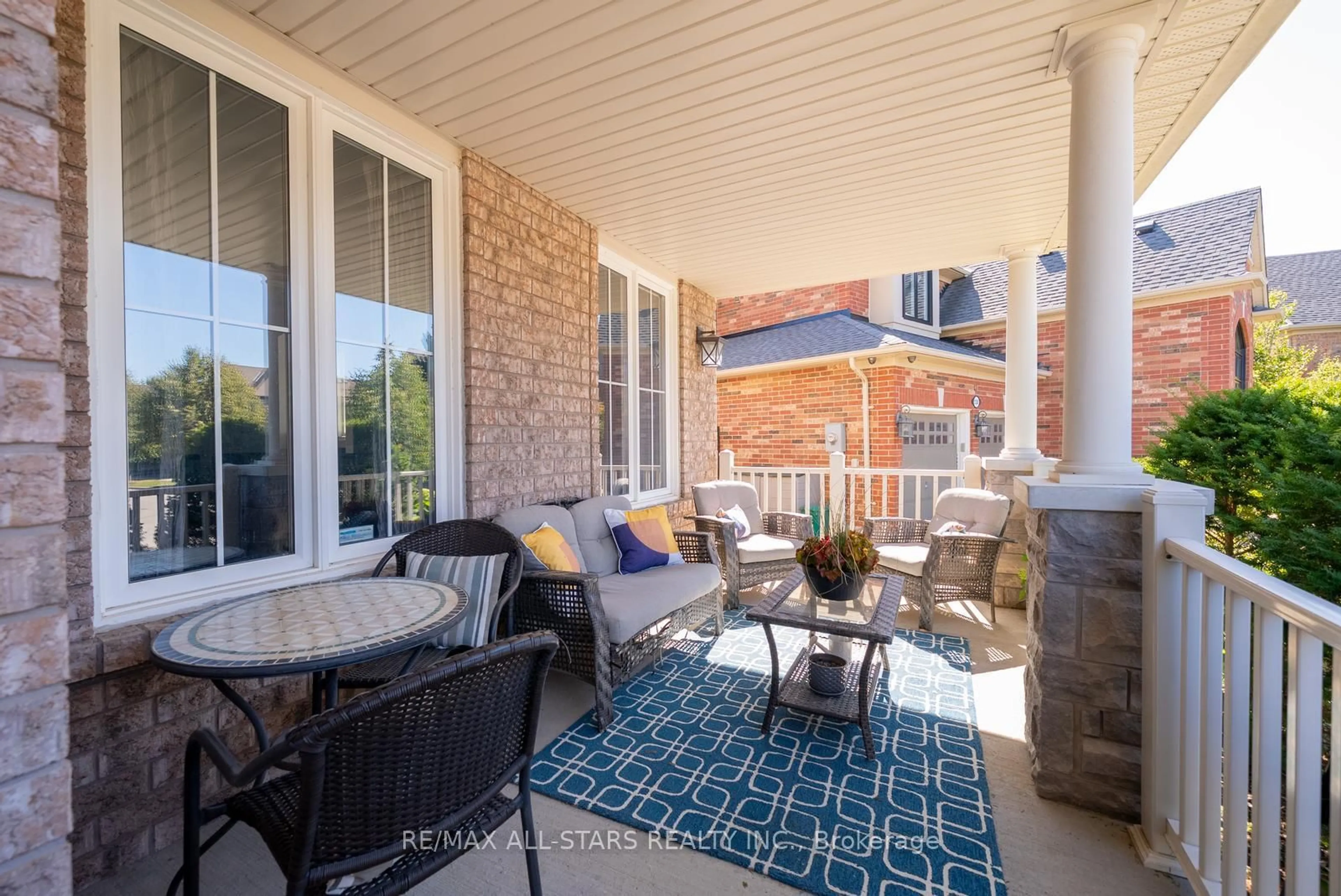 Patio, street for 134 Stephensbrook Circ, Whitchurch-Stouffville Ontario L4A 0G4
