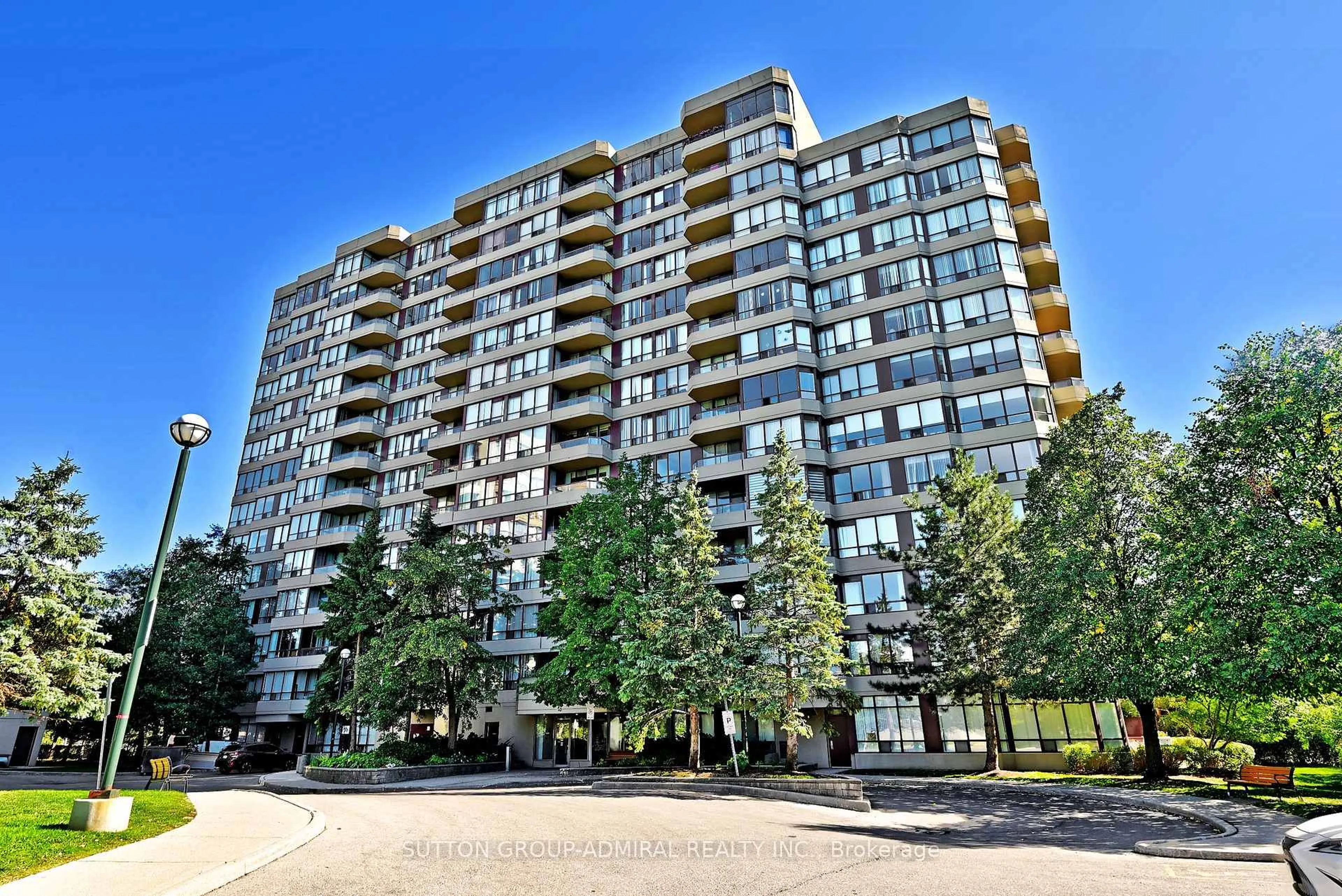 Unknown for 91 Townsgate Dr #203, Vaughan Ontario L4J 8E8