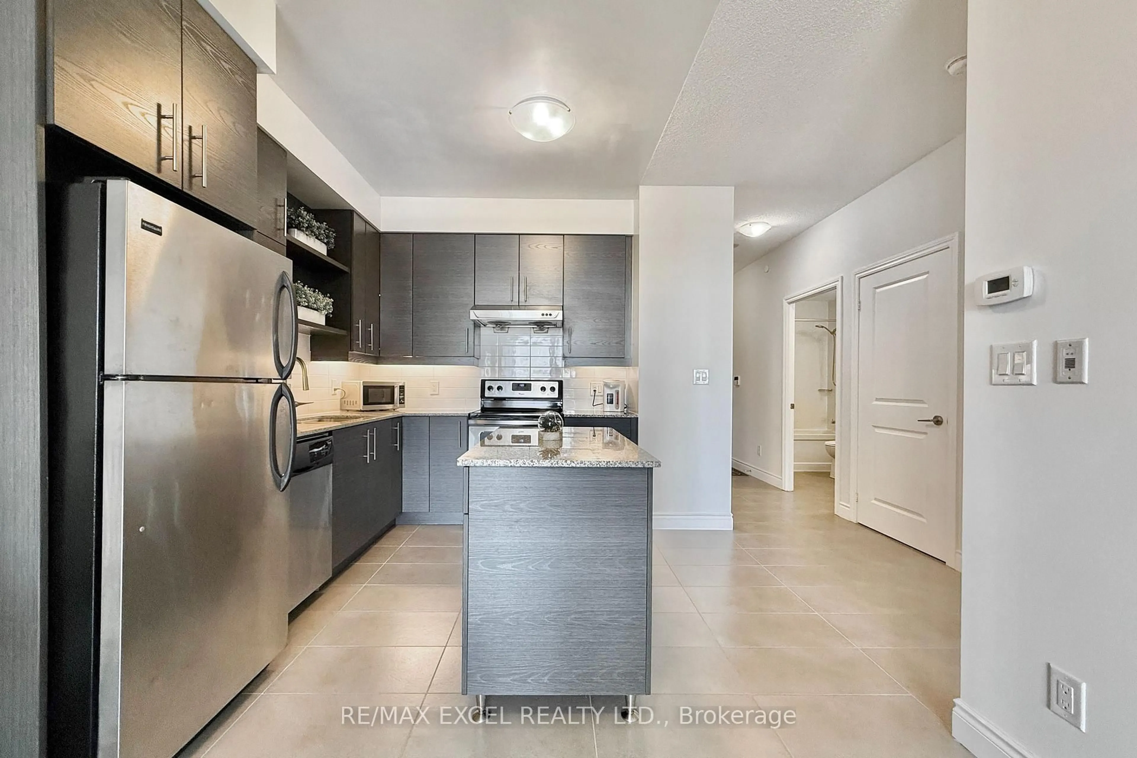 Unknown for 325 South Park Rd #1018, Markham Ontario L3T 0B7