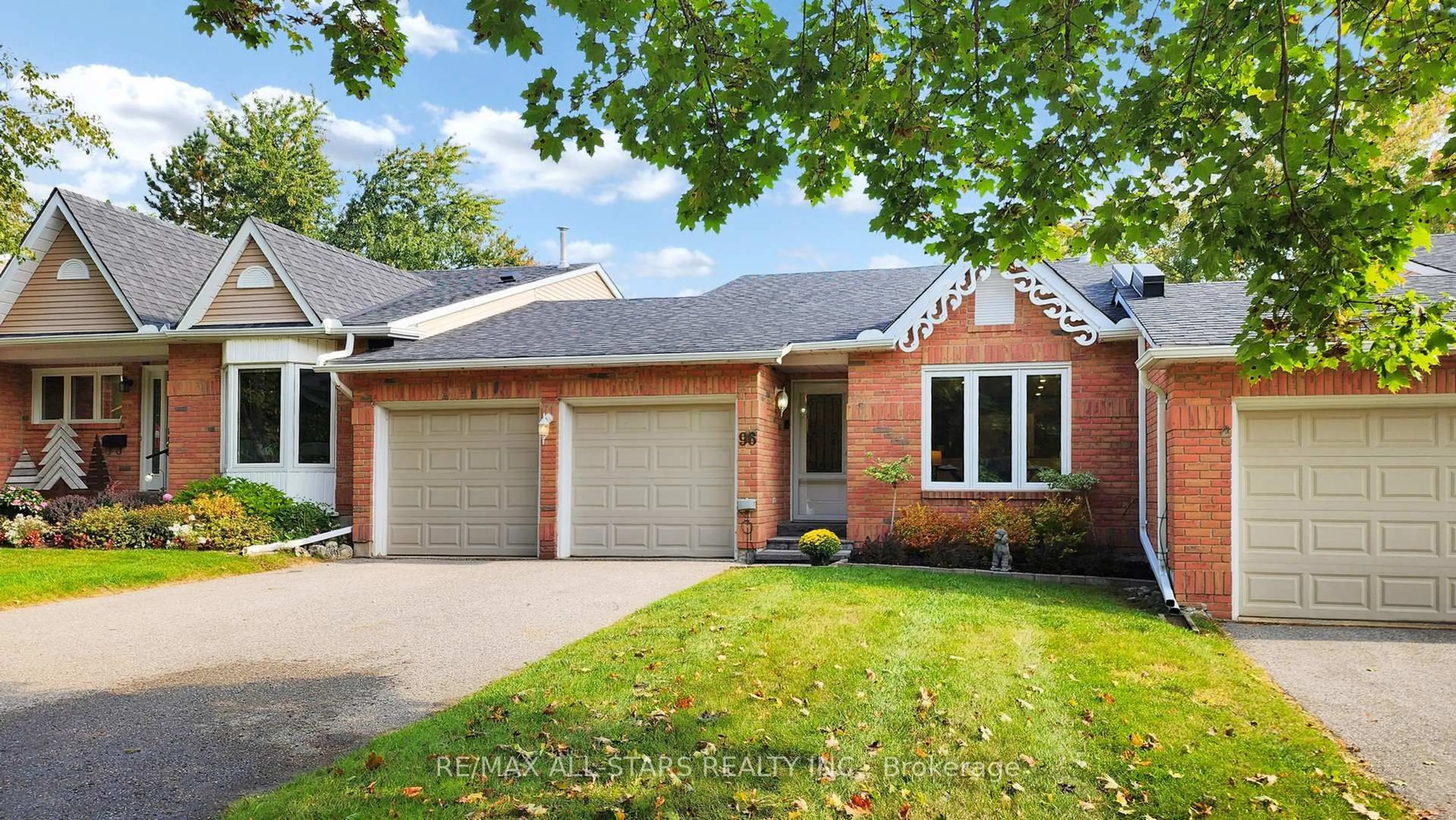 Home with brick exterior material, street for 96 South Balsam St, Uxbridge Ontario L9P 1G5