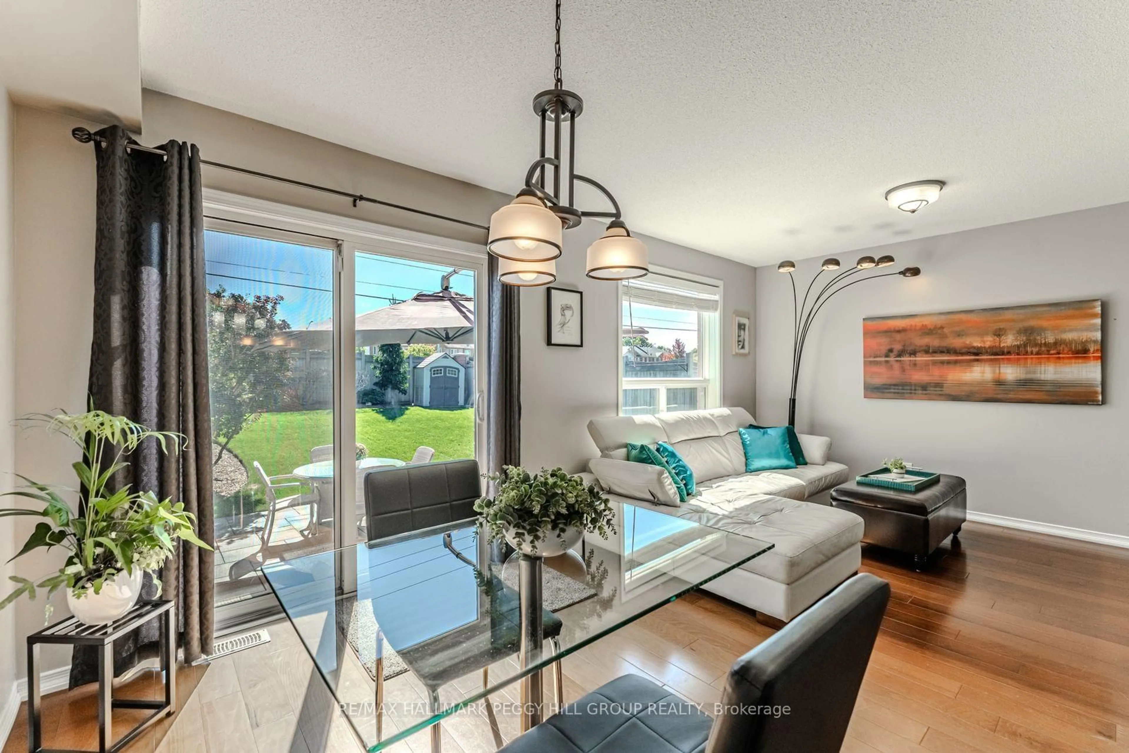 Living room with furniture, unknown for 1275 Coleman Cres, Innisfil Ontario L9S 0G6